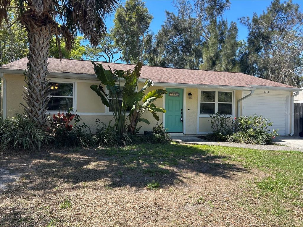 Photo of 634 Timber Bay Circle W, Oldsmar, FL 34677 (MLS # TB8489706)