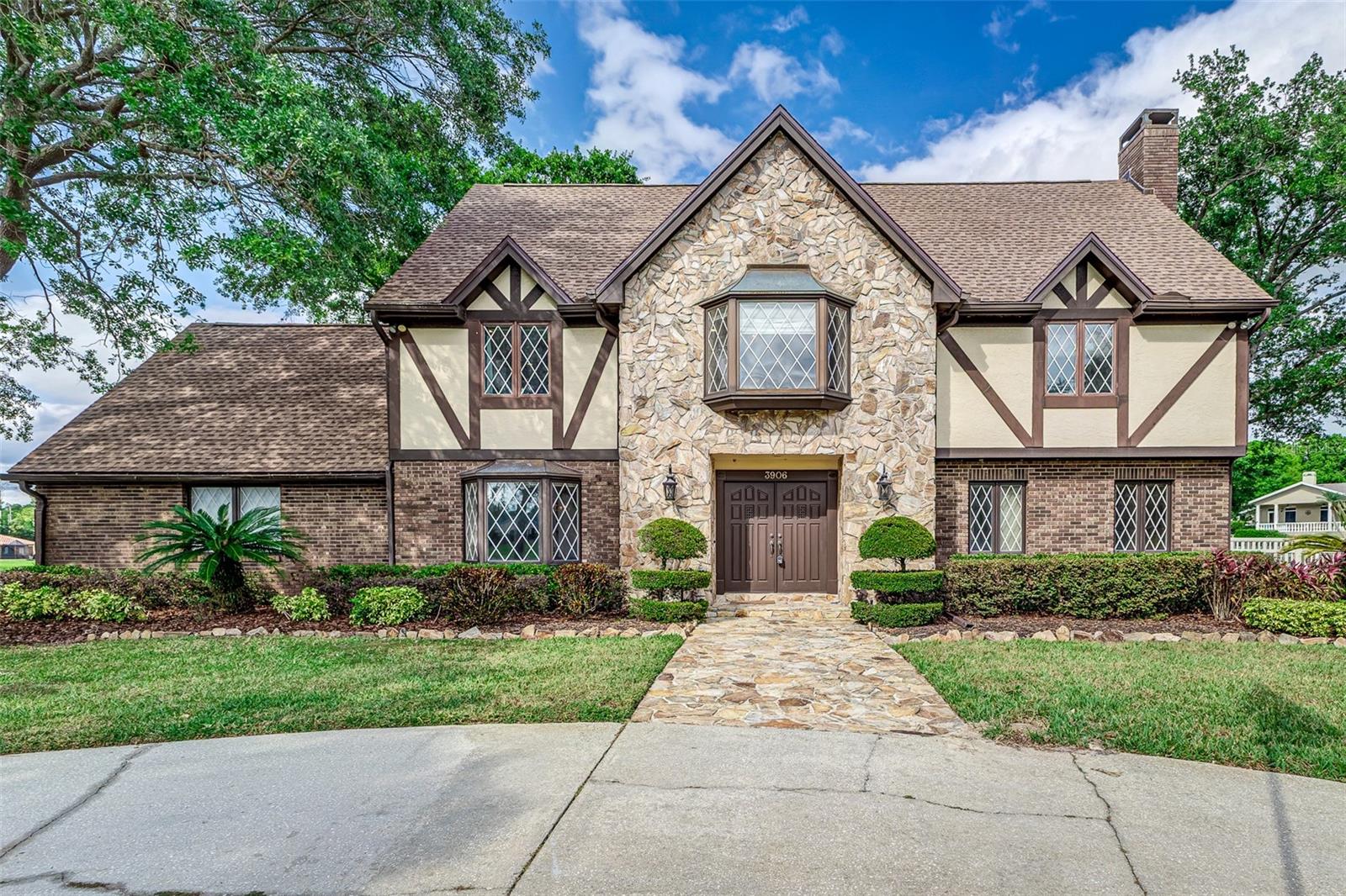 3906 CANYON LAKE POINT