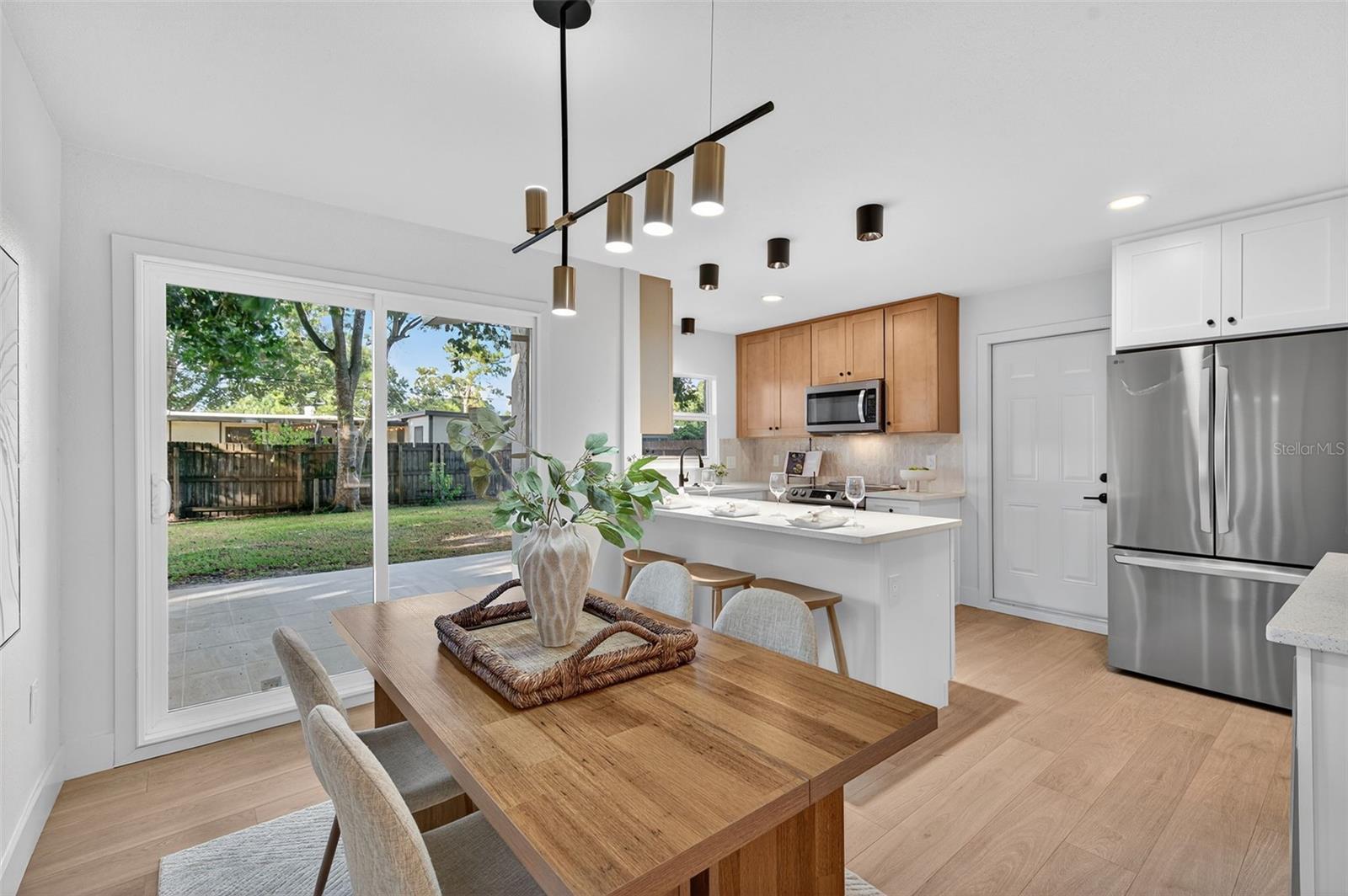 MANHATTAN MANOR 3 - Residential