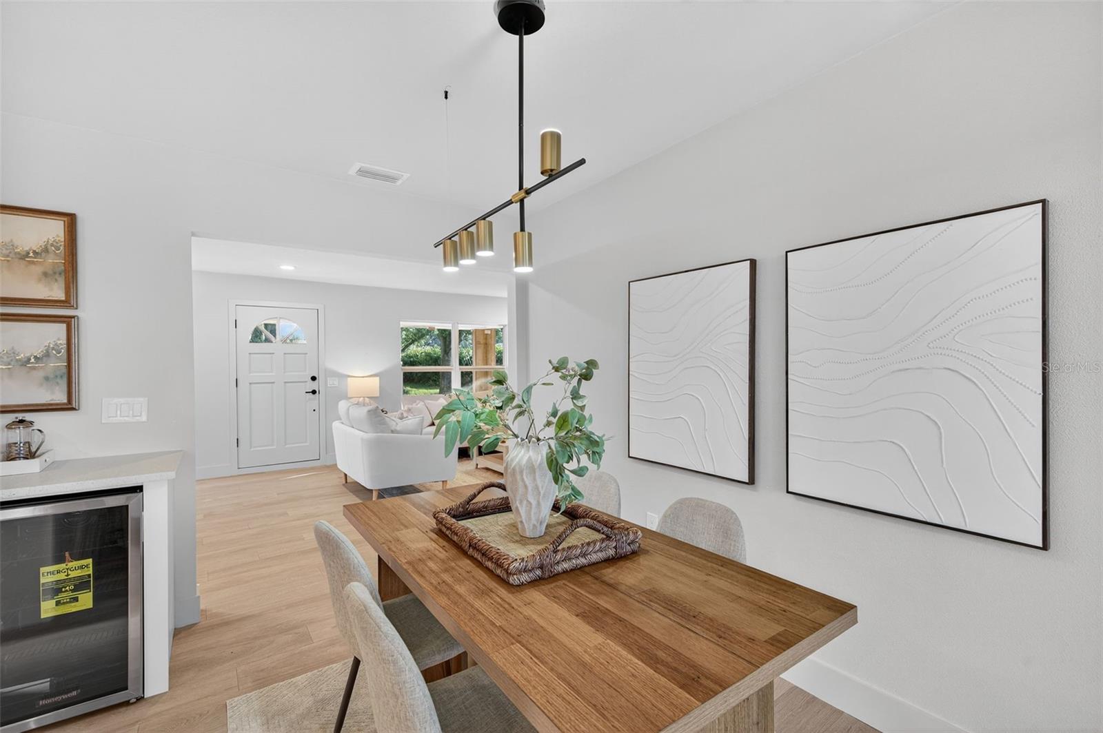 MANHATTAN MANOR 3 - Residential