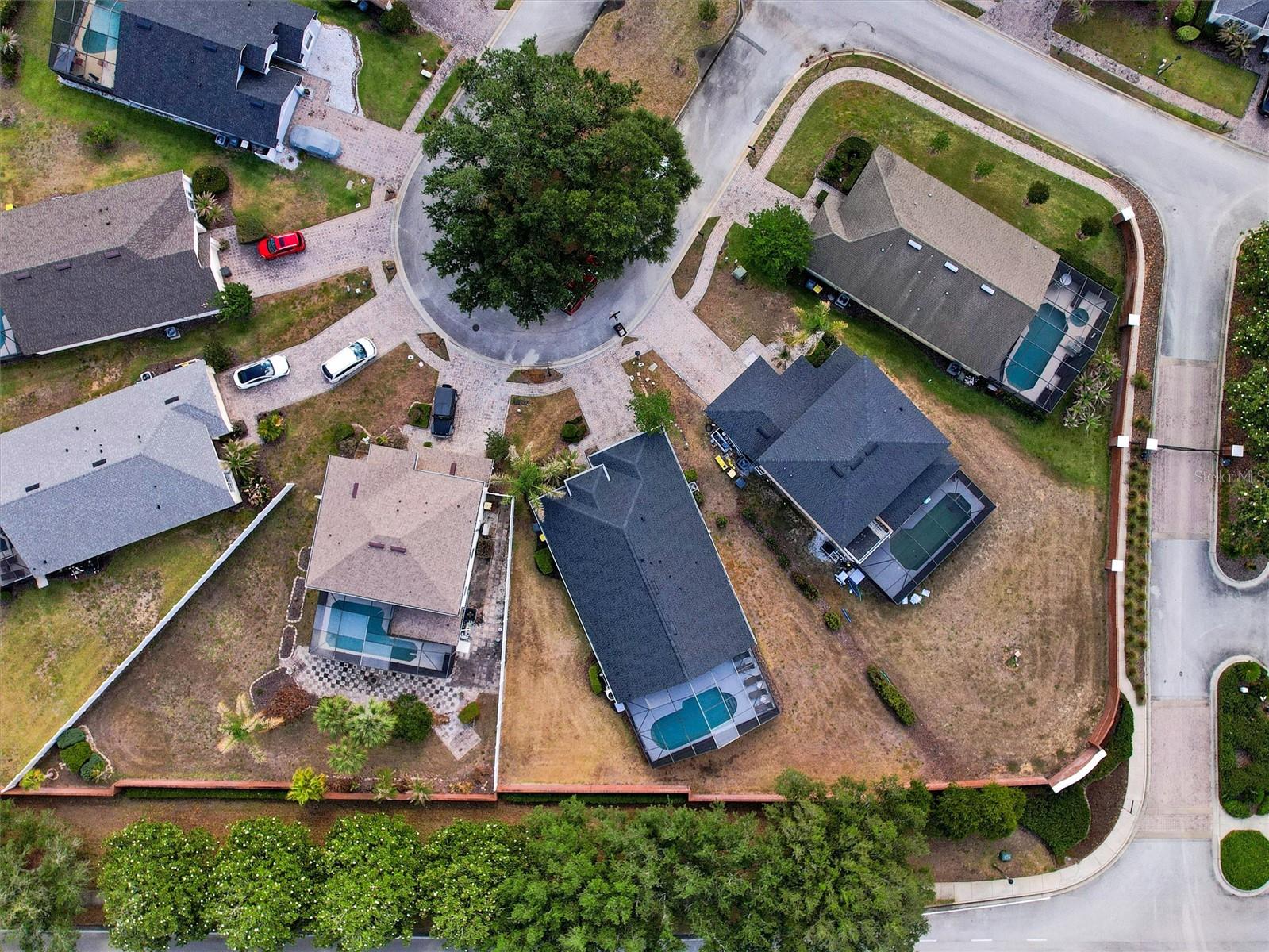 757 BALMORAL DRIVE