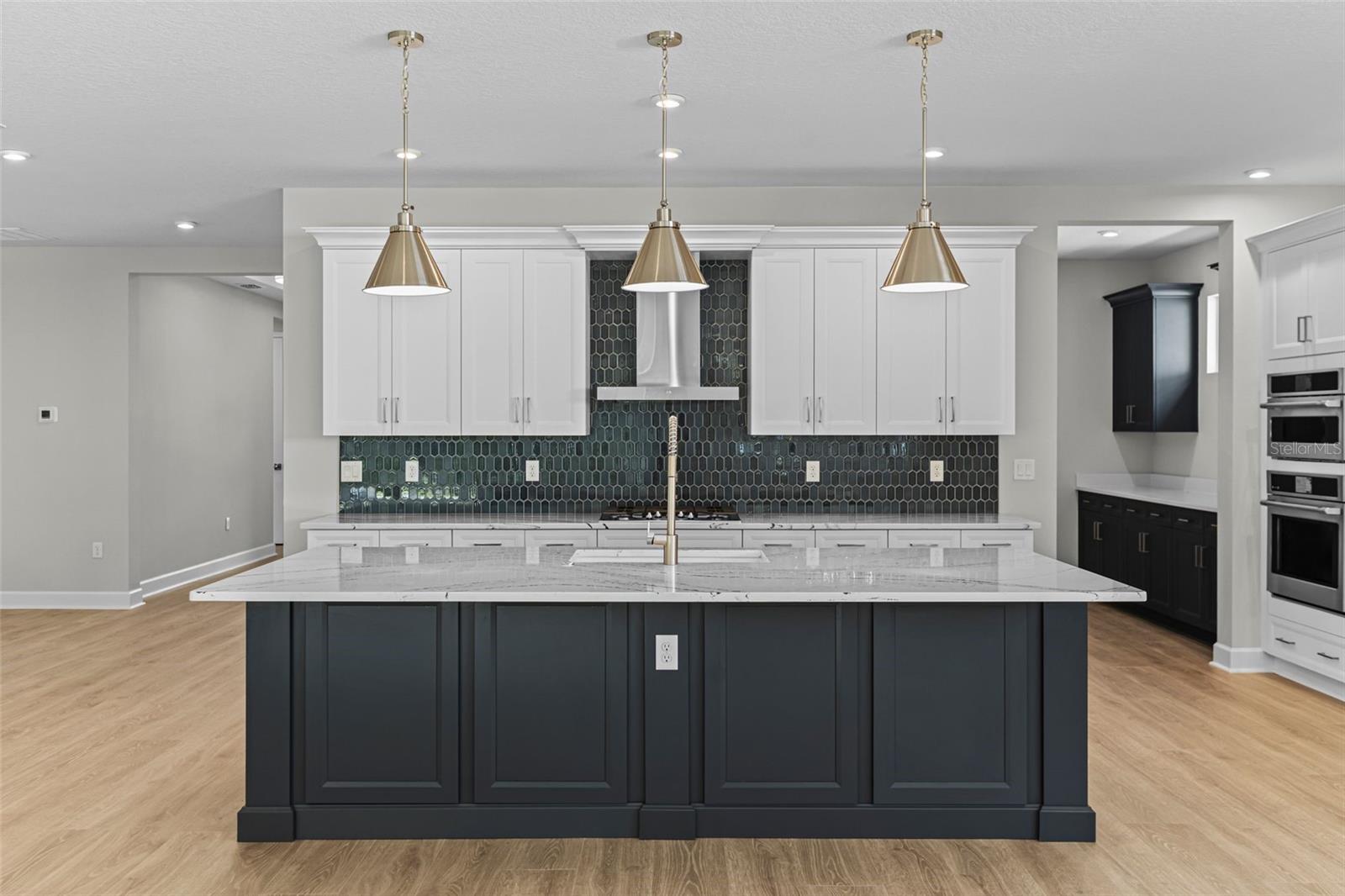 KH CW HAMMOCK OAKS LLC - Residential