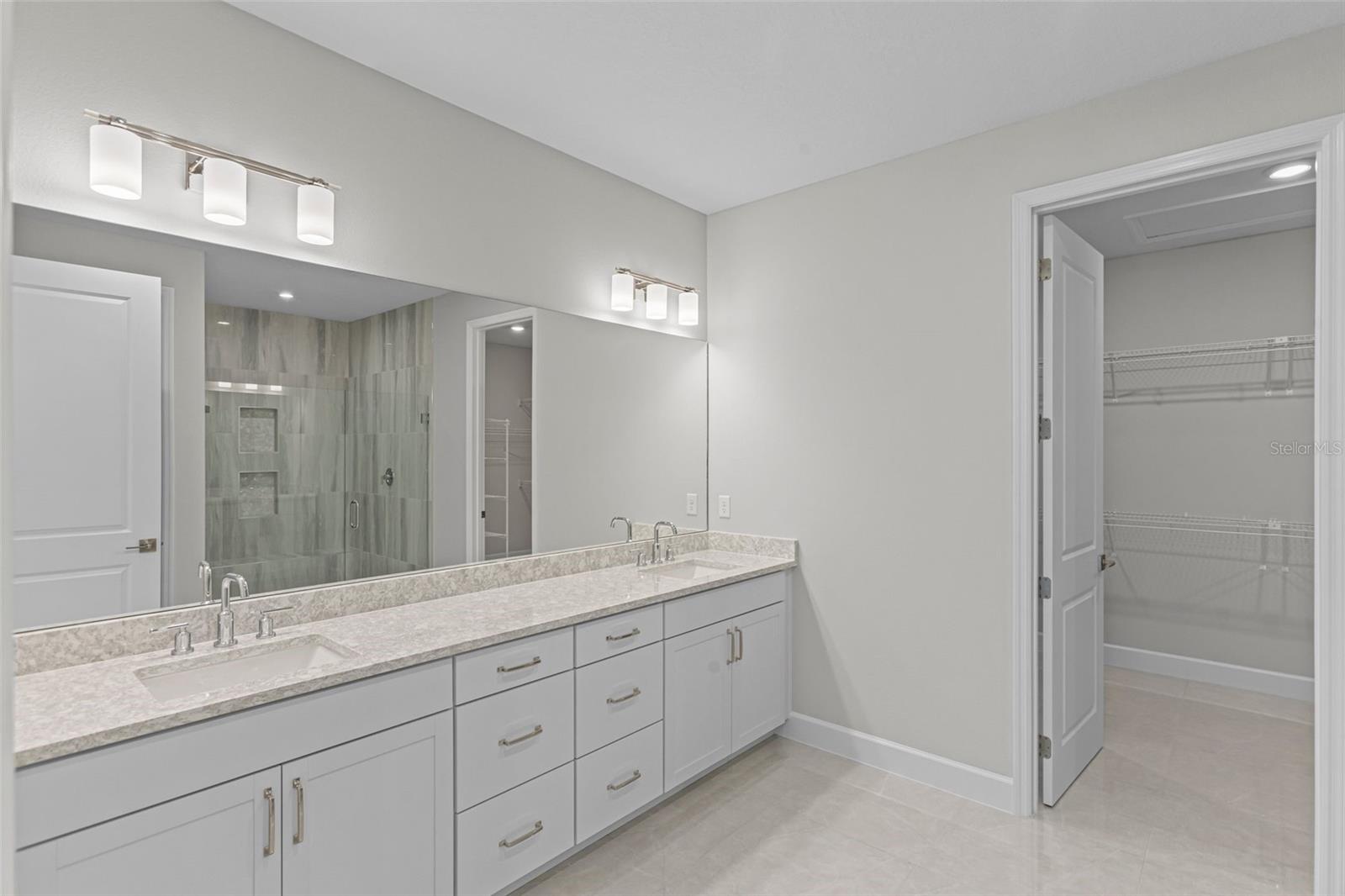 KH CW HAMMOCK OAKS LLC - Residential