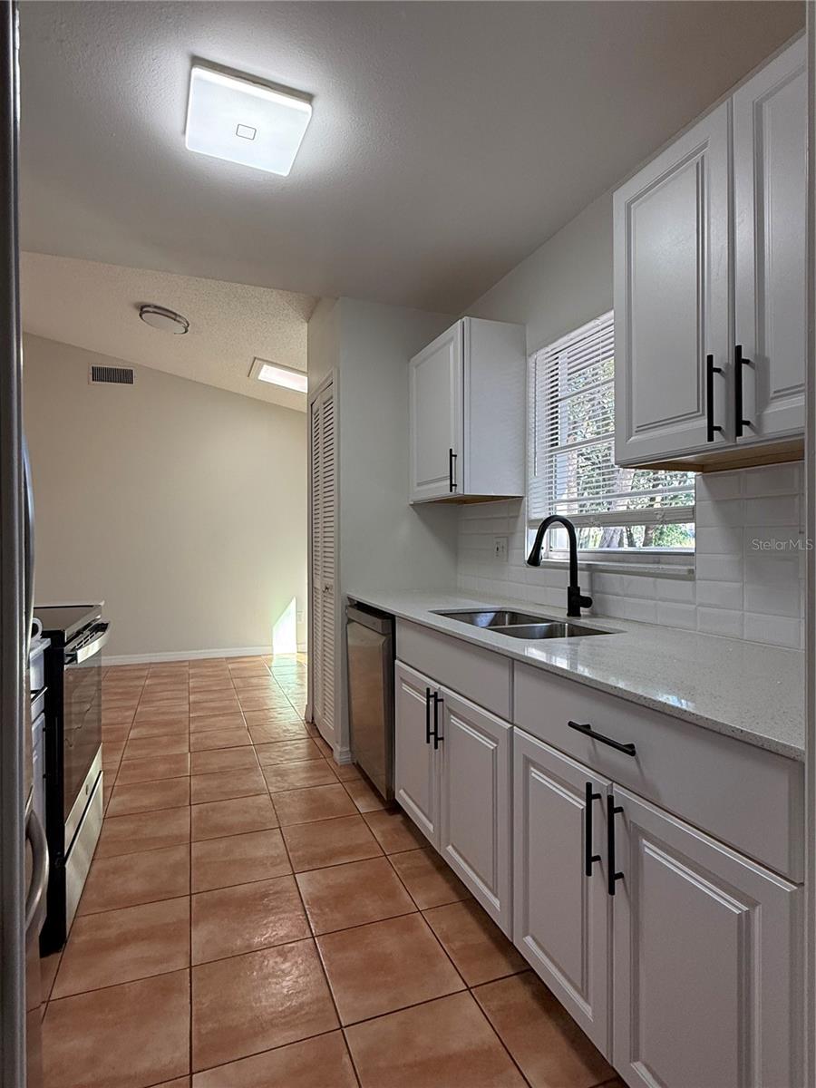 LONG LAKE ESTATES - Residential