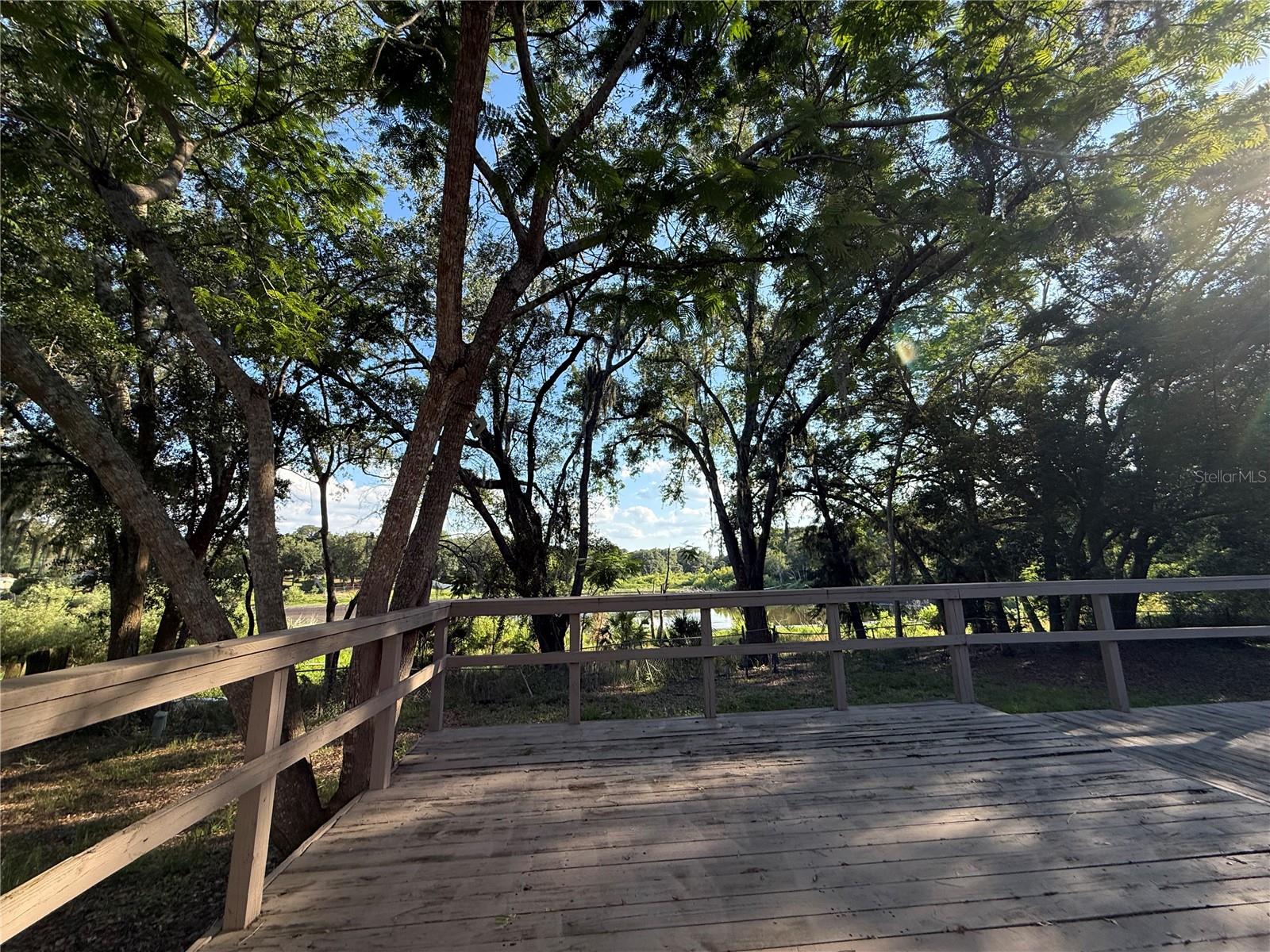 LONG LAKE ESTATES - Residential