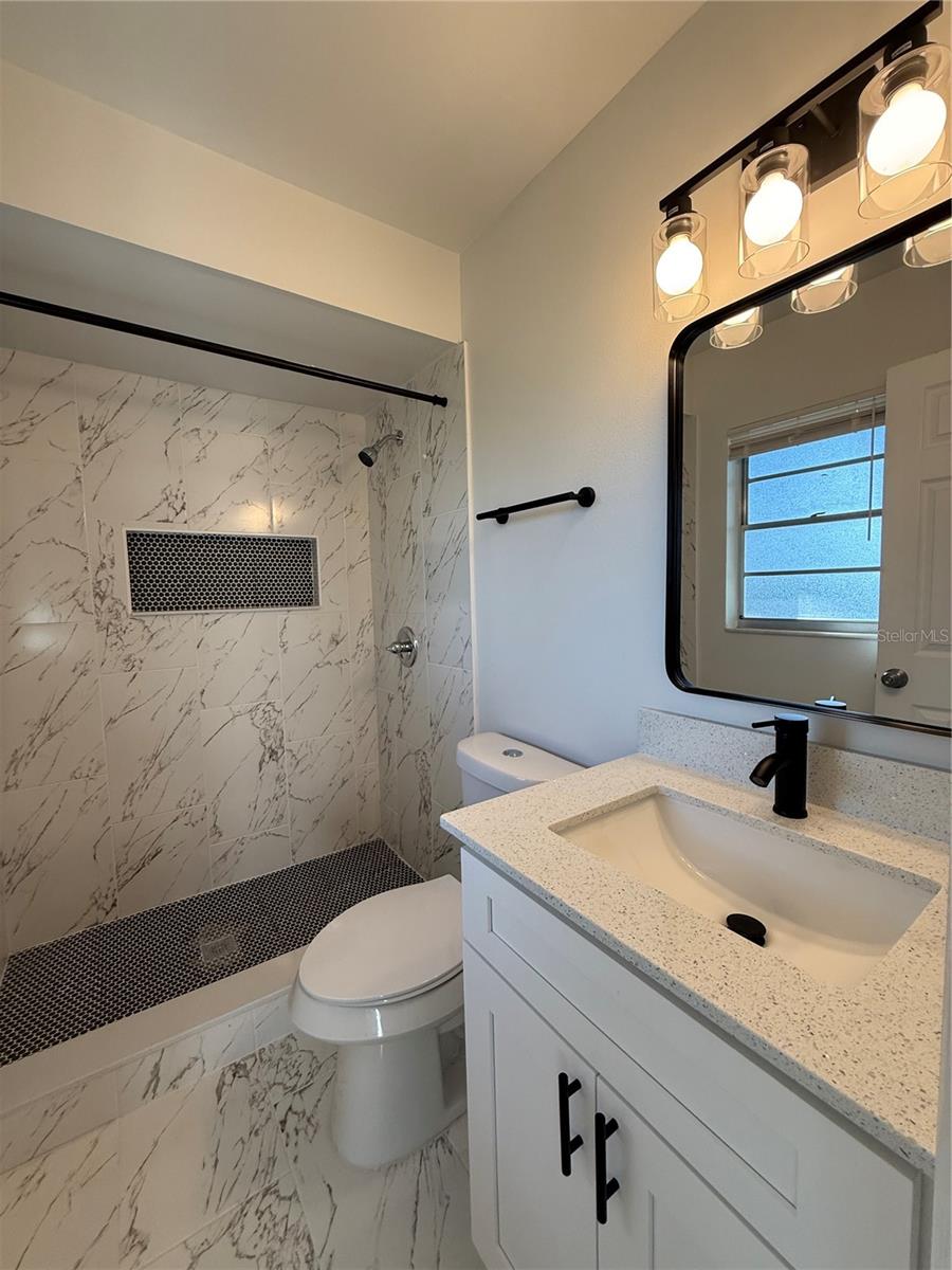 LONG LAKE ESTATES - Residential