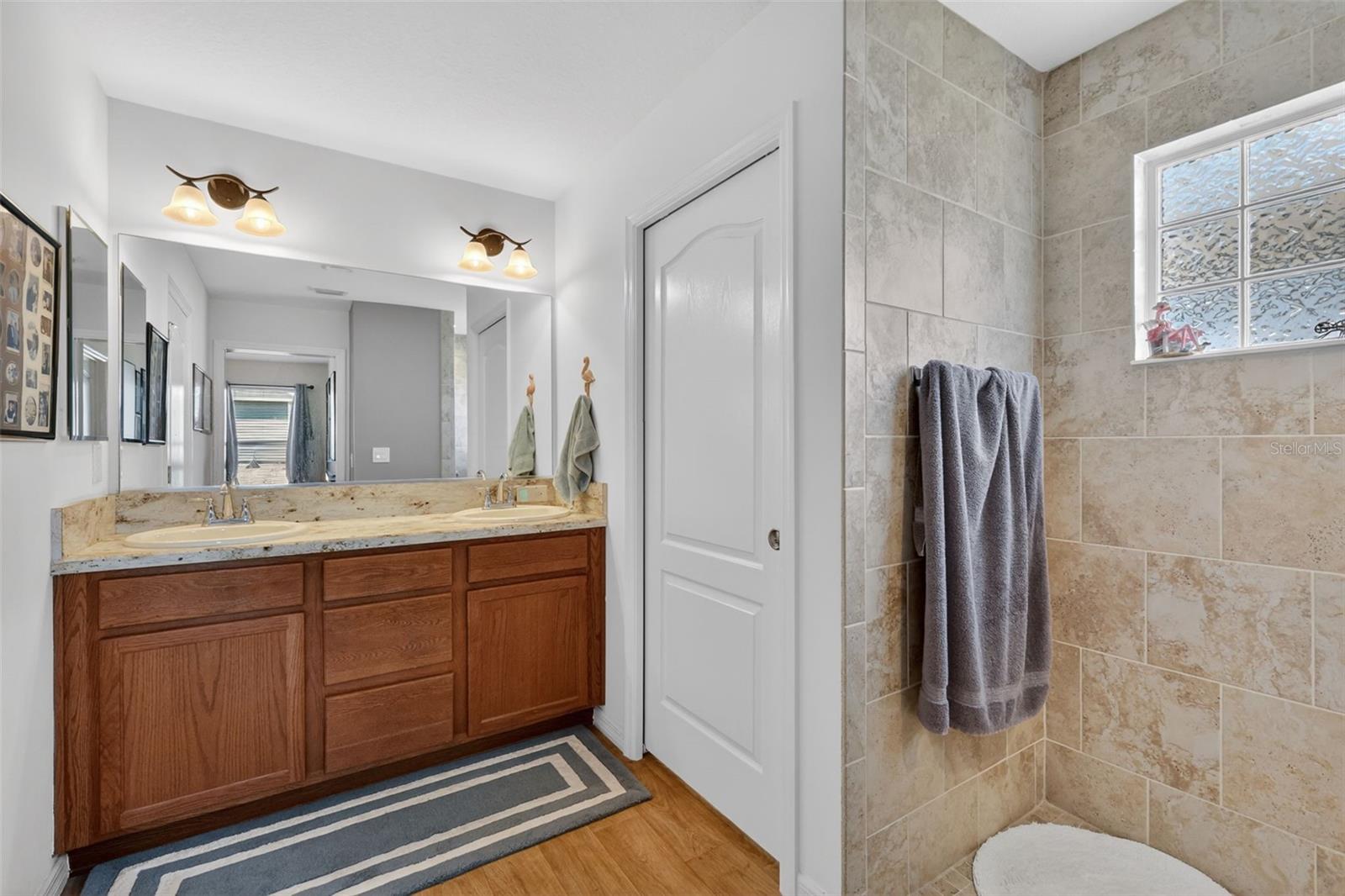 OXFORD OAKS PH 2 - Residential