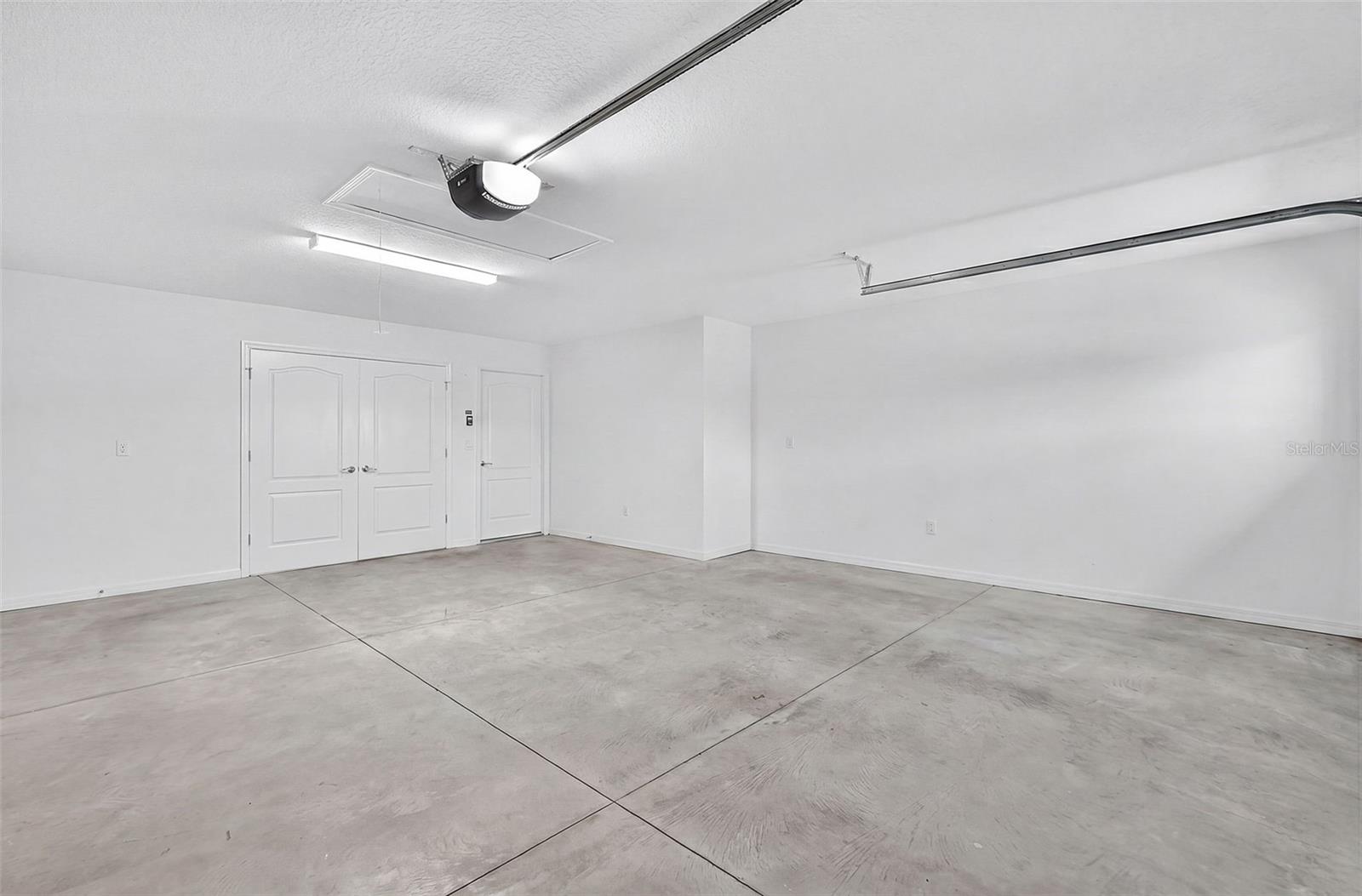 OXFORD OAKS PH 2 - Residential