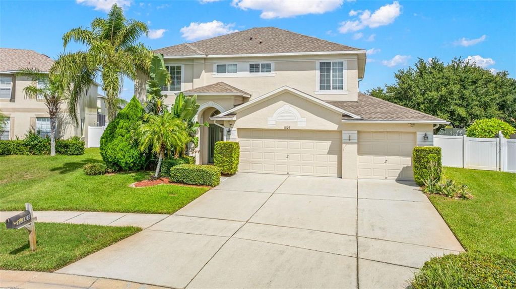 Photo of 11108 Kempton Vista Drive, Riverview, FL 33579 (MLS # TB8414009)