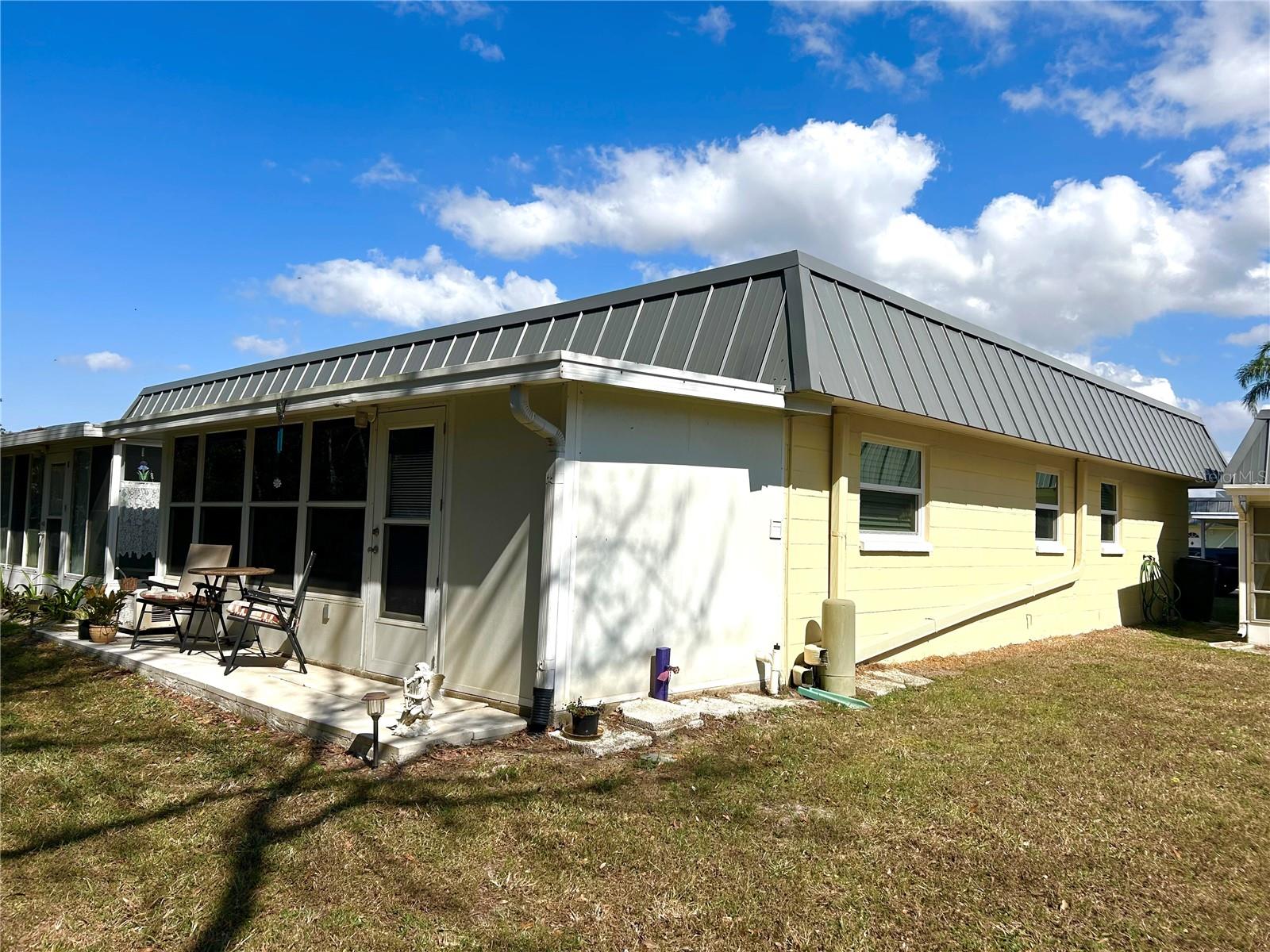 PARADISE POINTE WEST - Residential