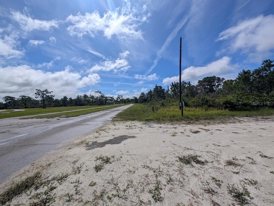 INDIAN LAKE ESTATES - Land