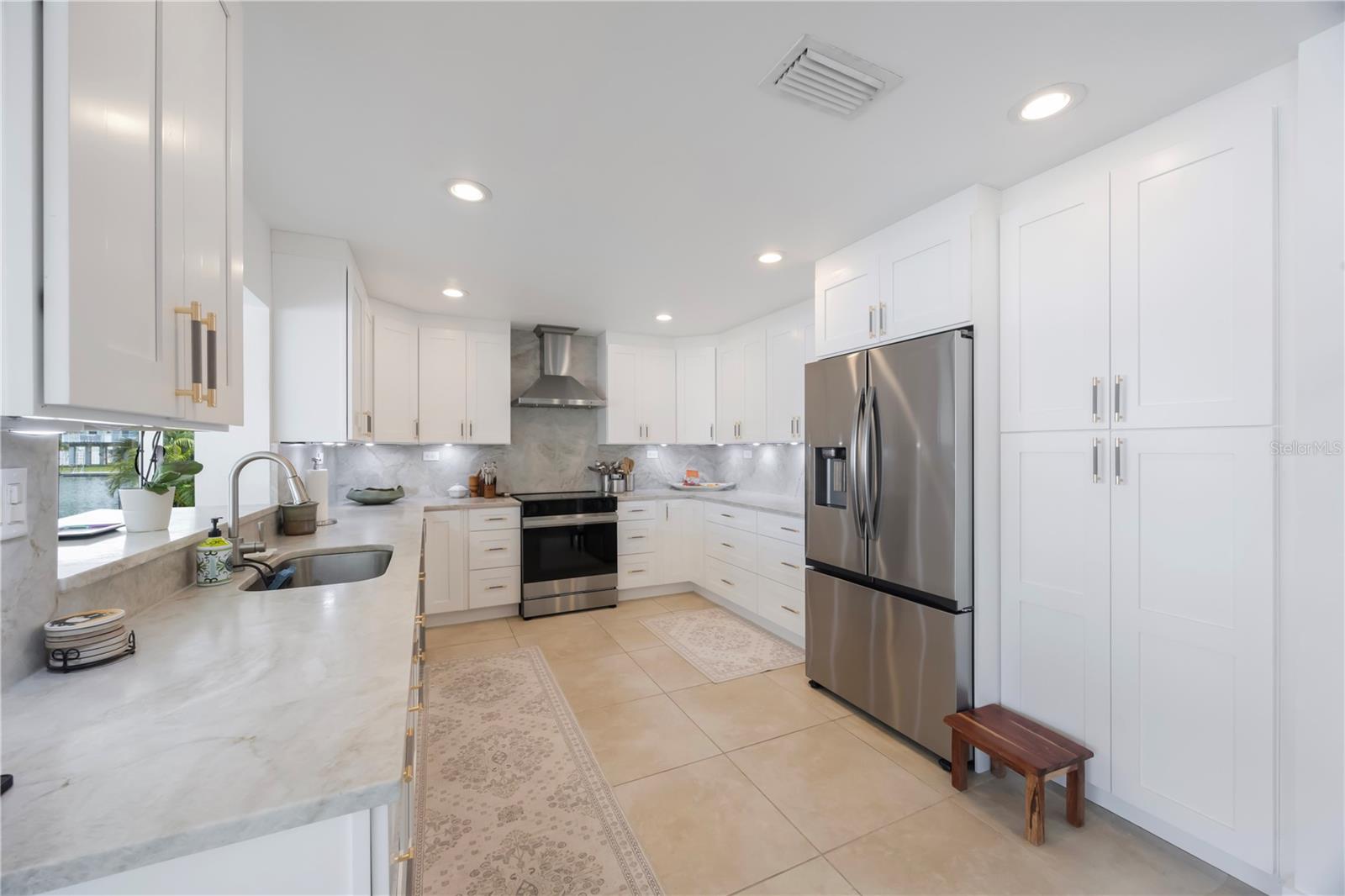 GAY SHORES 1ST ADD - Residential