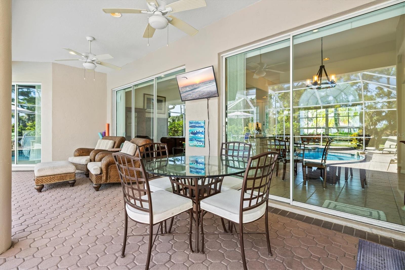 CALUSA LAKES - Residential