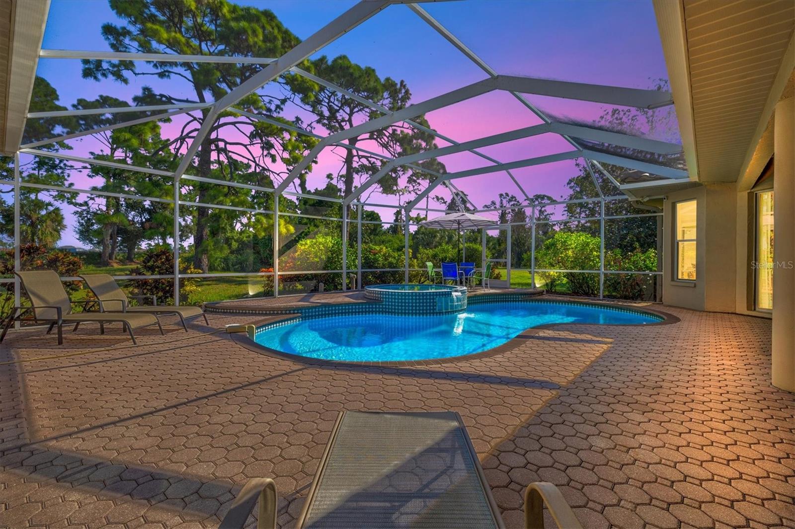 CALUSA LAKES - Residential