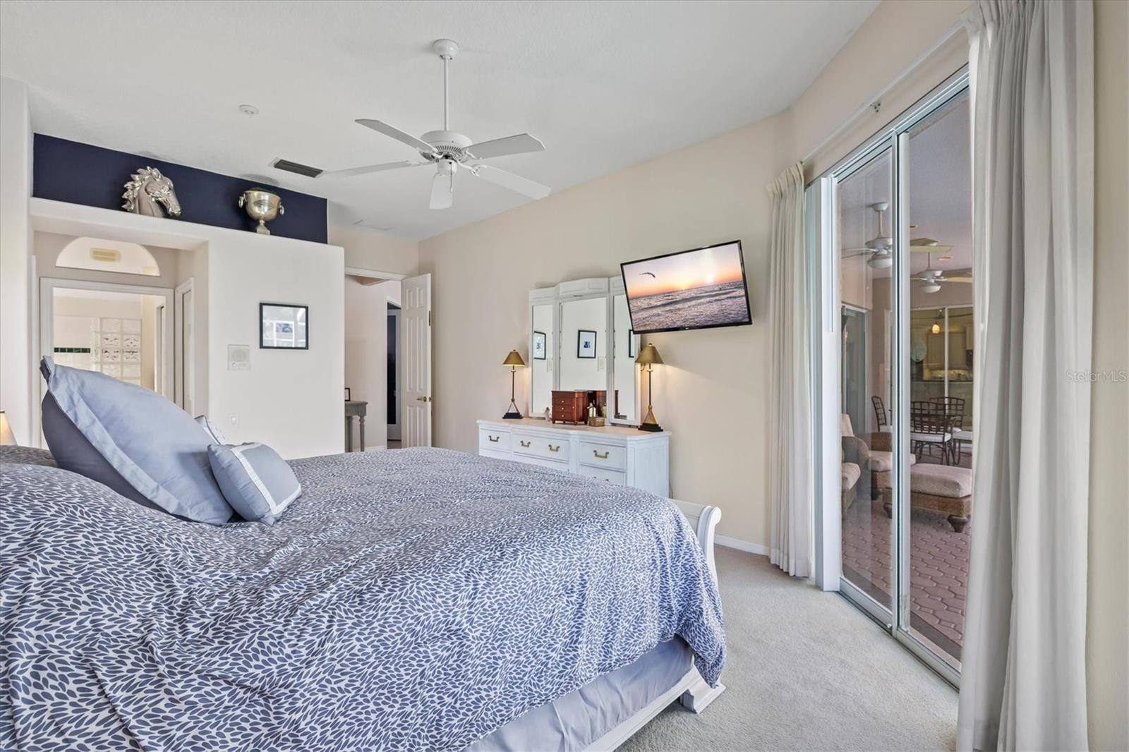 CALUSA LAKES - Residential