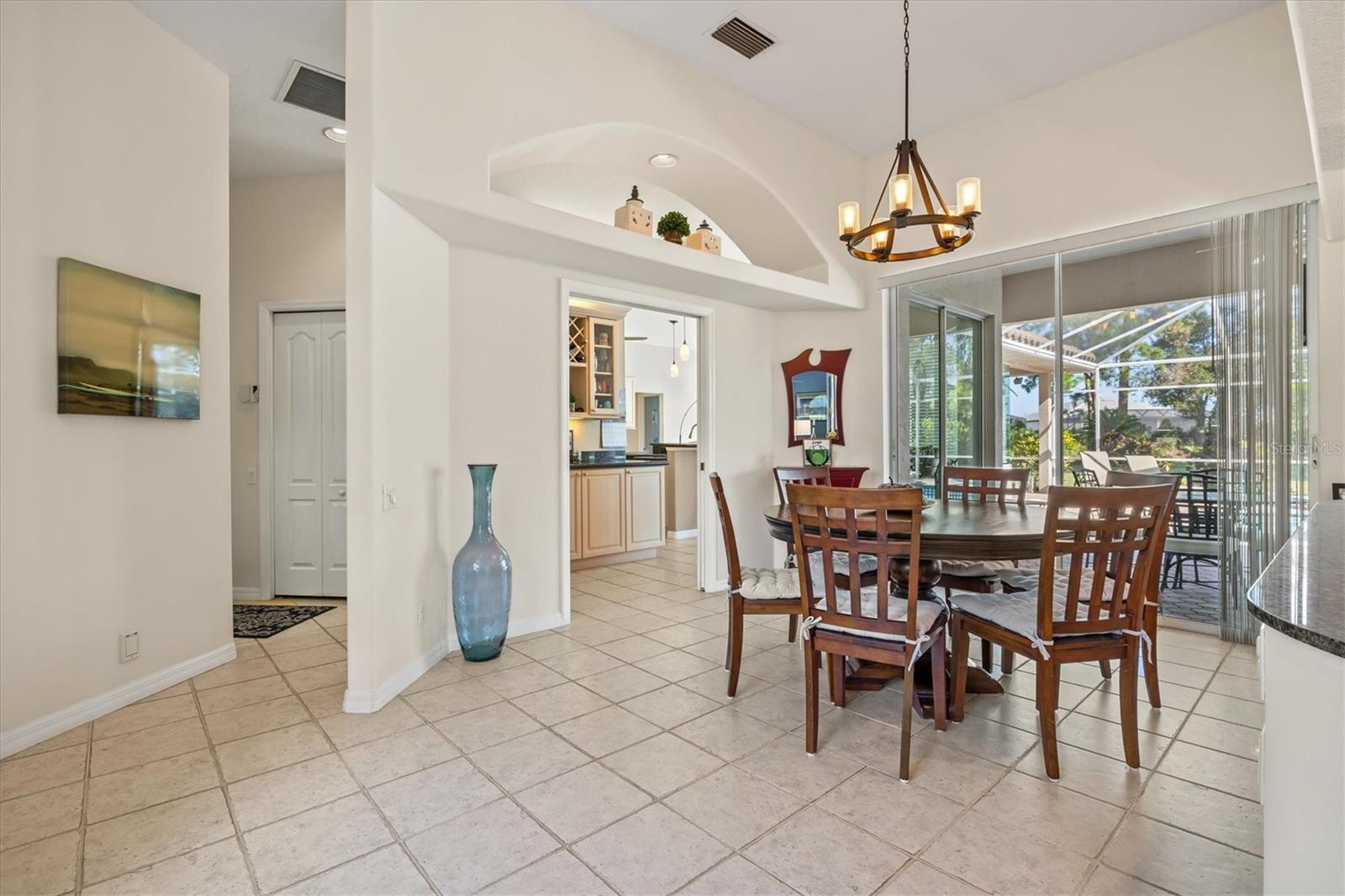 CALUSA LAKES - Residential