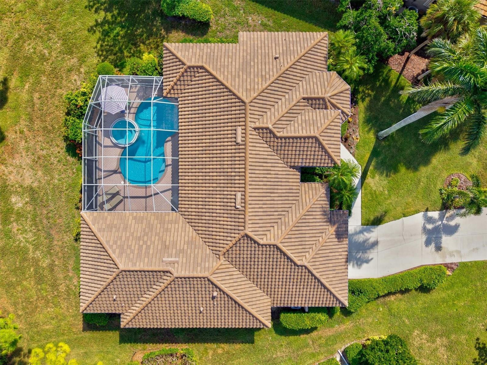 CALUSA LAKES - Residential