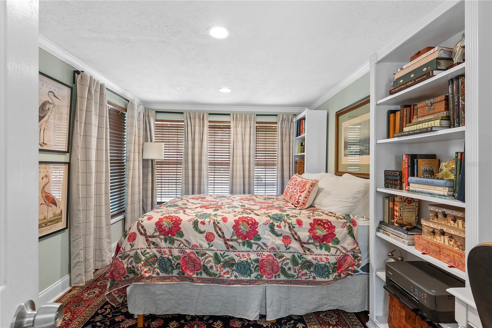 MANOR HEIGHTS - Residential