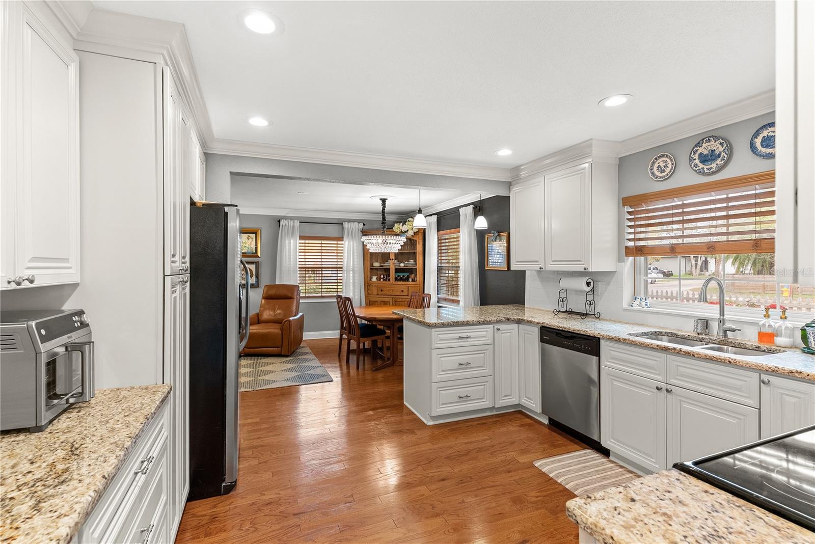 MANOR HEIGHTS - Residential