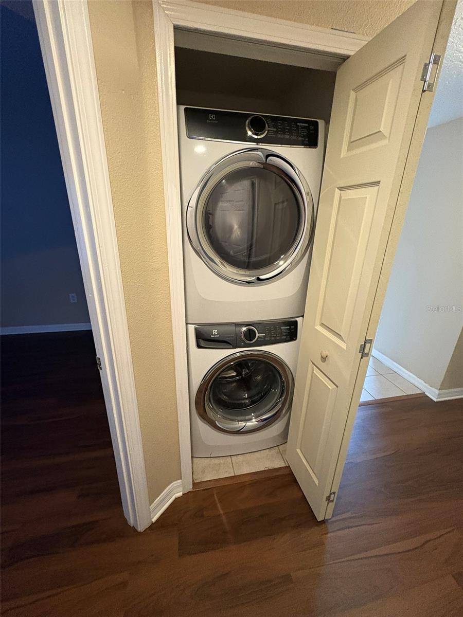 VILLAGES OF BLOOMINGDALE CONDO - Residential