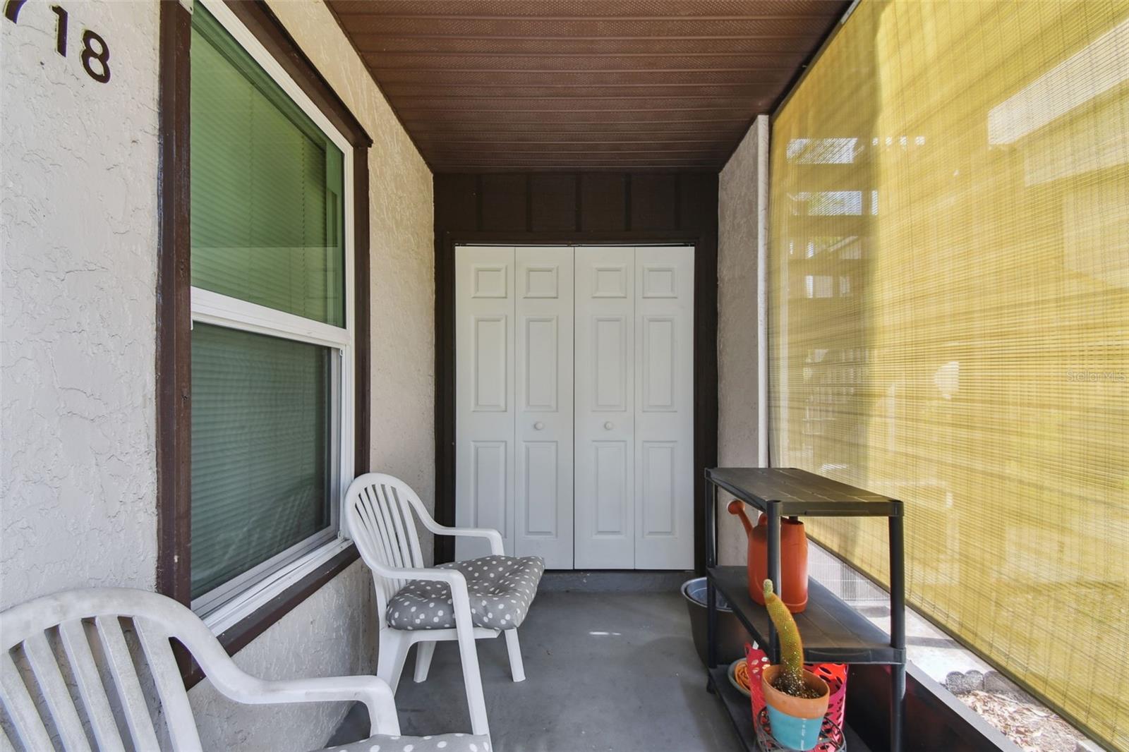 MIRROR LAKE - Residential