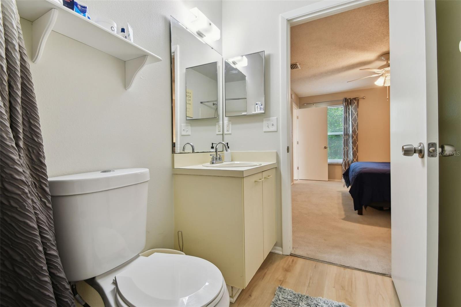 MIRROR LAKE - Residential