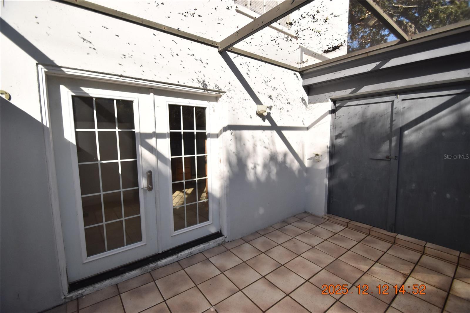 KAPOK MANOR CONDO - Residential Lease