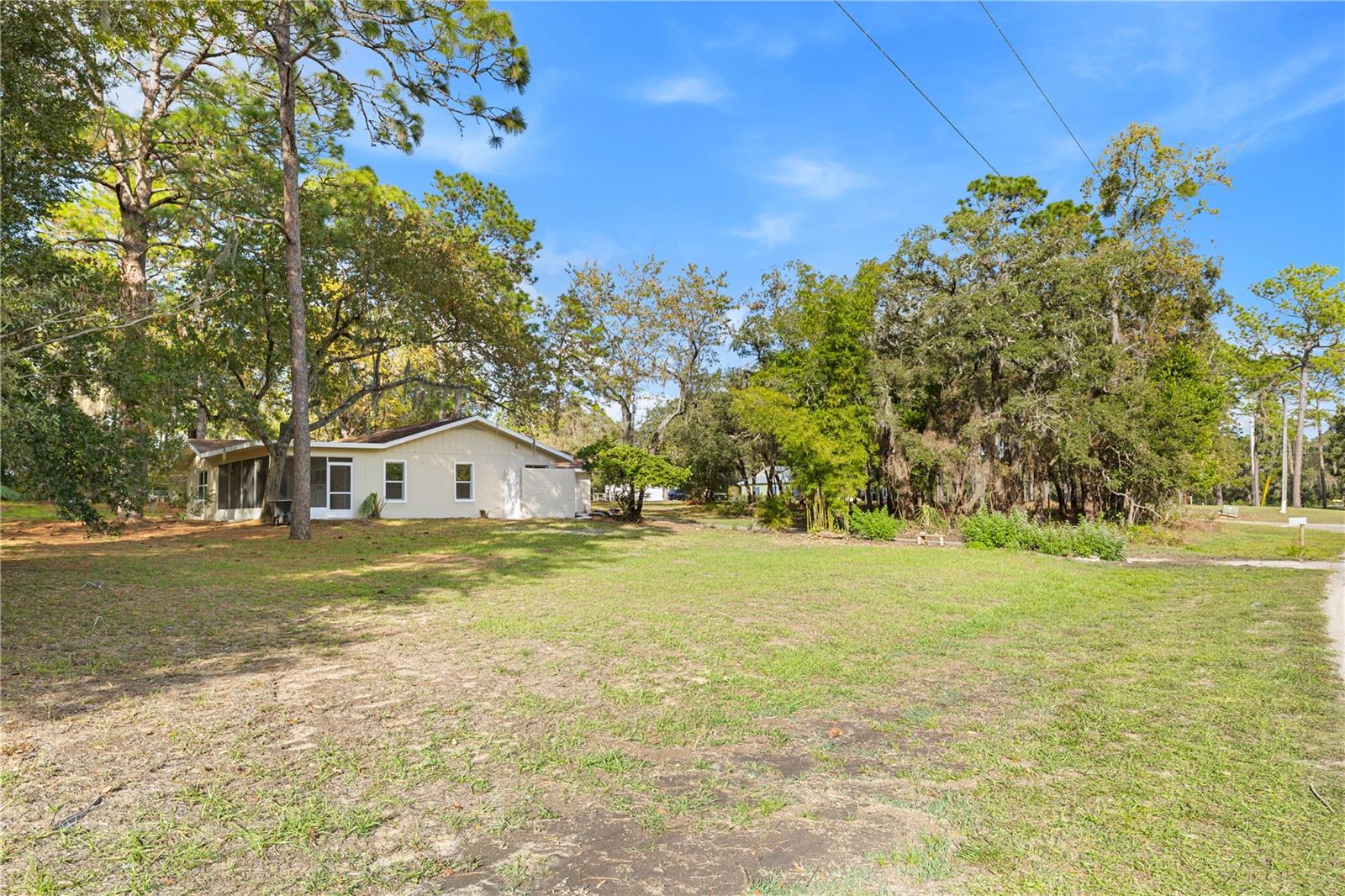 RAINBOW SPRINGS WOODLANDS - Residential