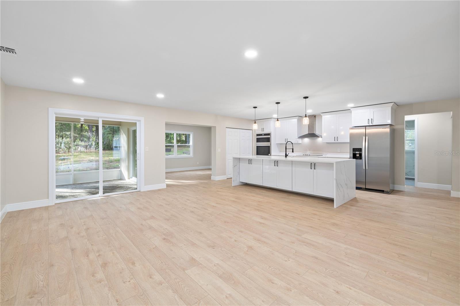 RAINBOW SPRINGS WOODLANDS - Residential