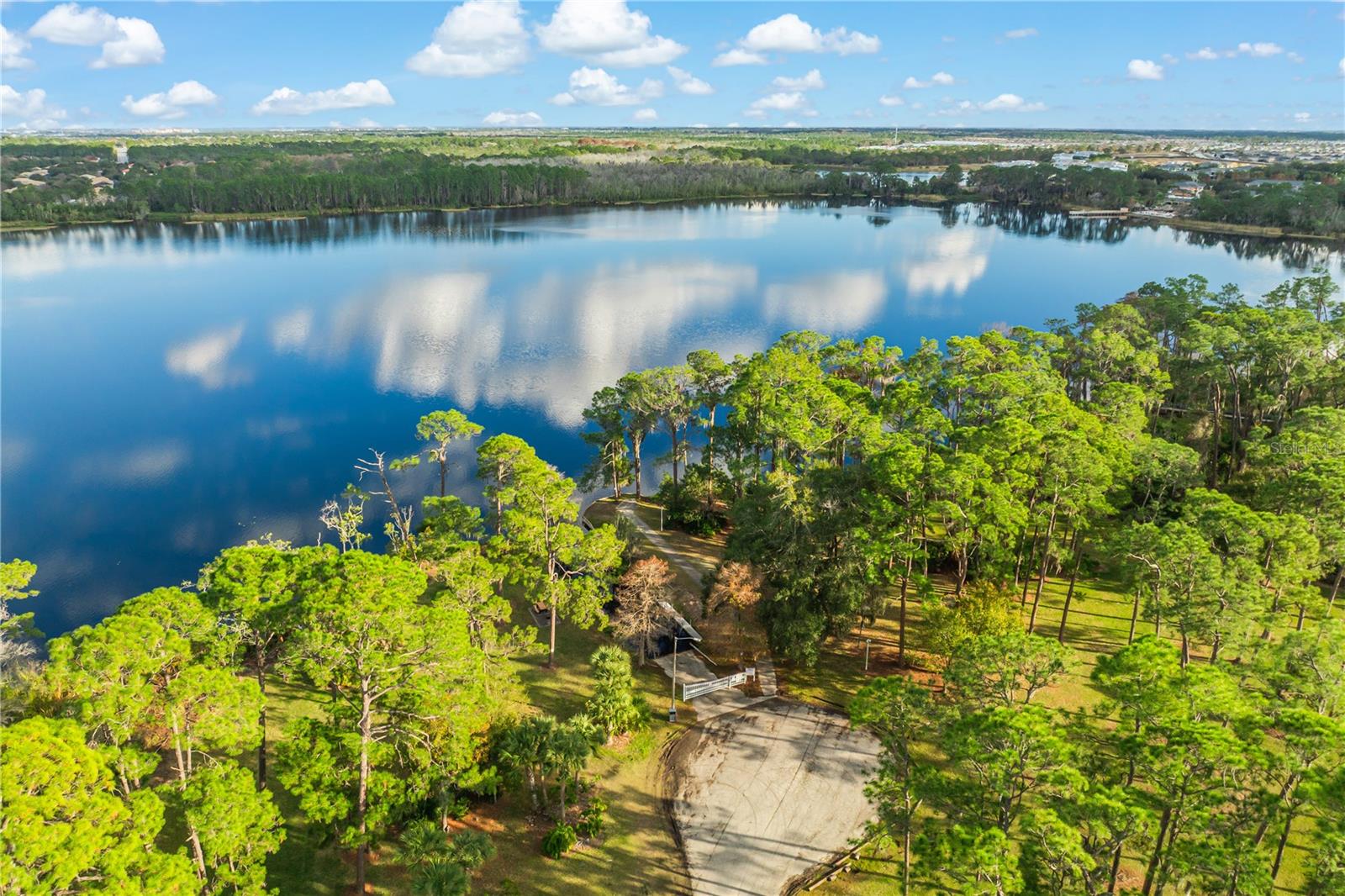 LAKESIDE AT BASS LAKE - Residential