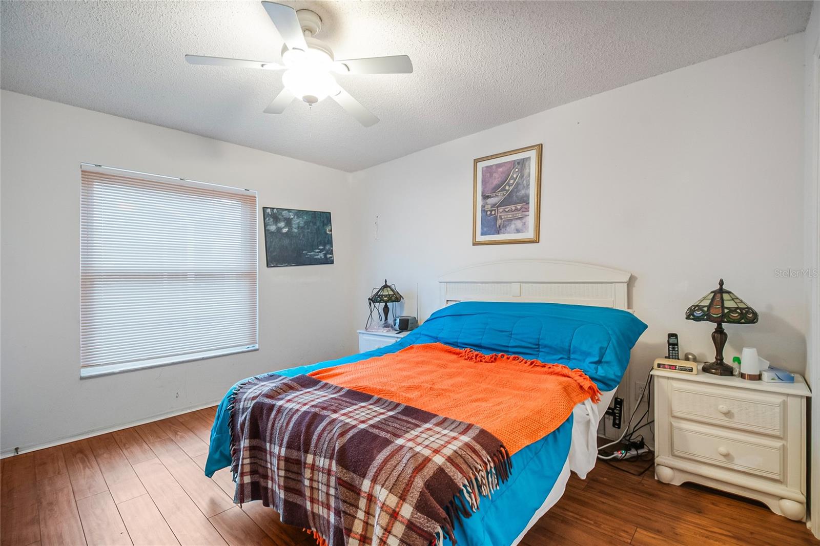 LAKESIDE AT BASS LAKE - Residential