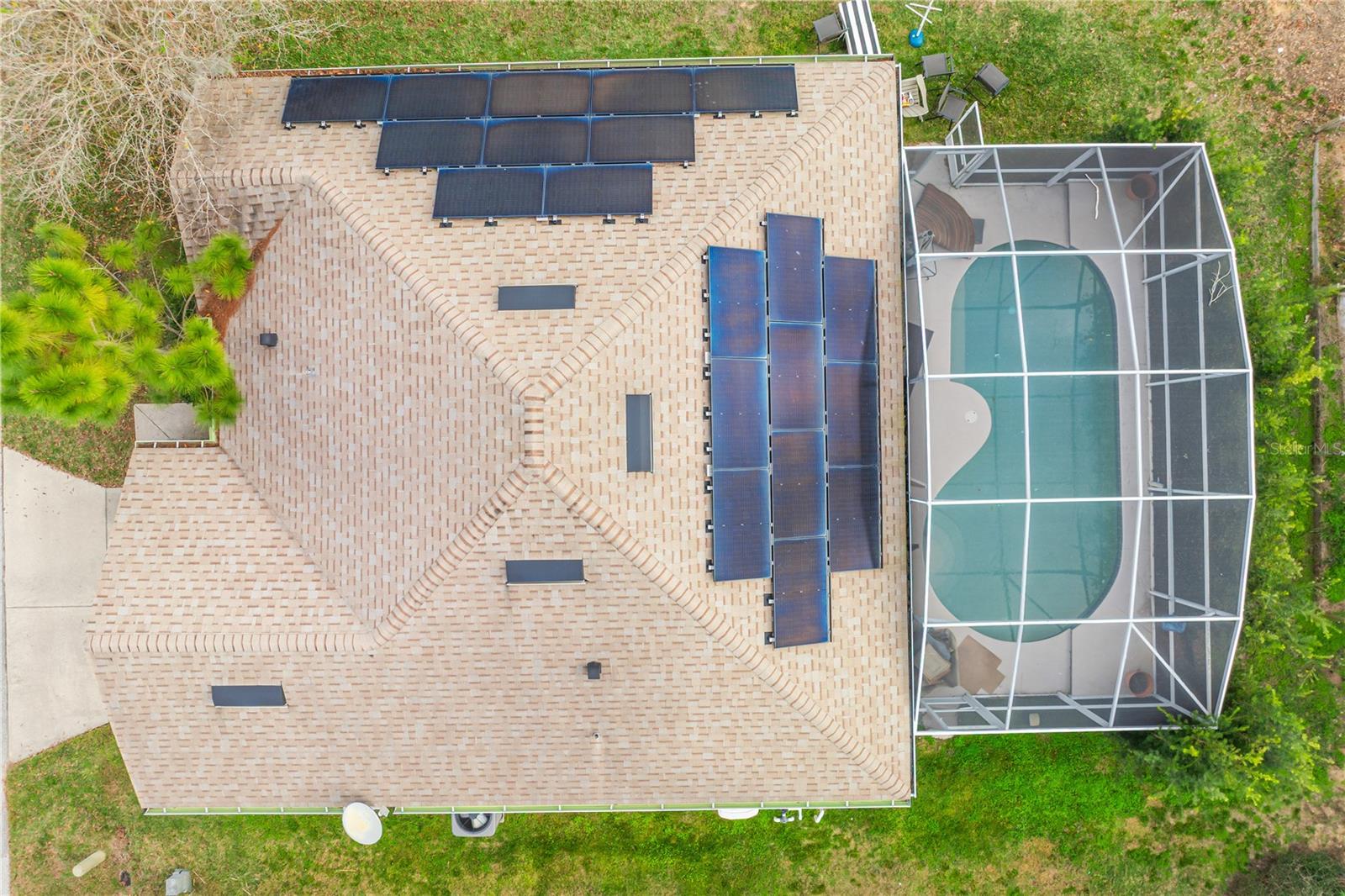 LAKESIDE AT BASS LAKE - Residential