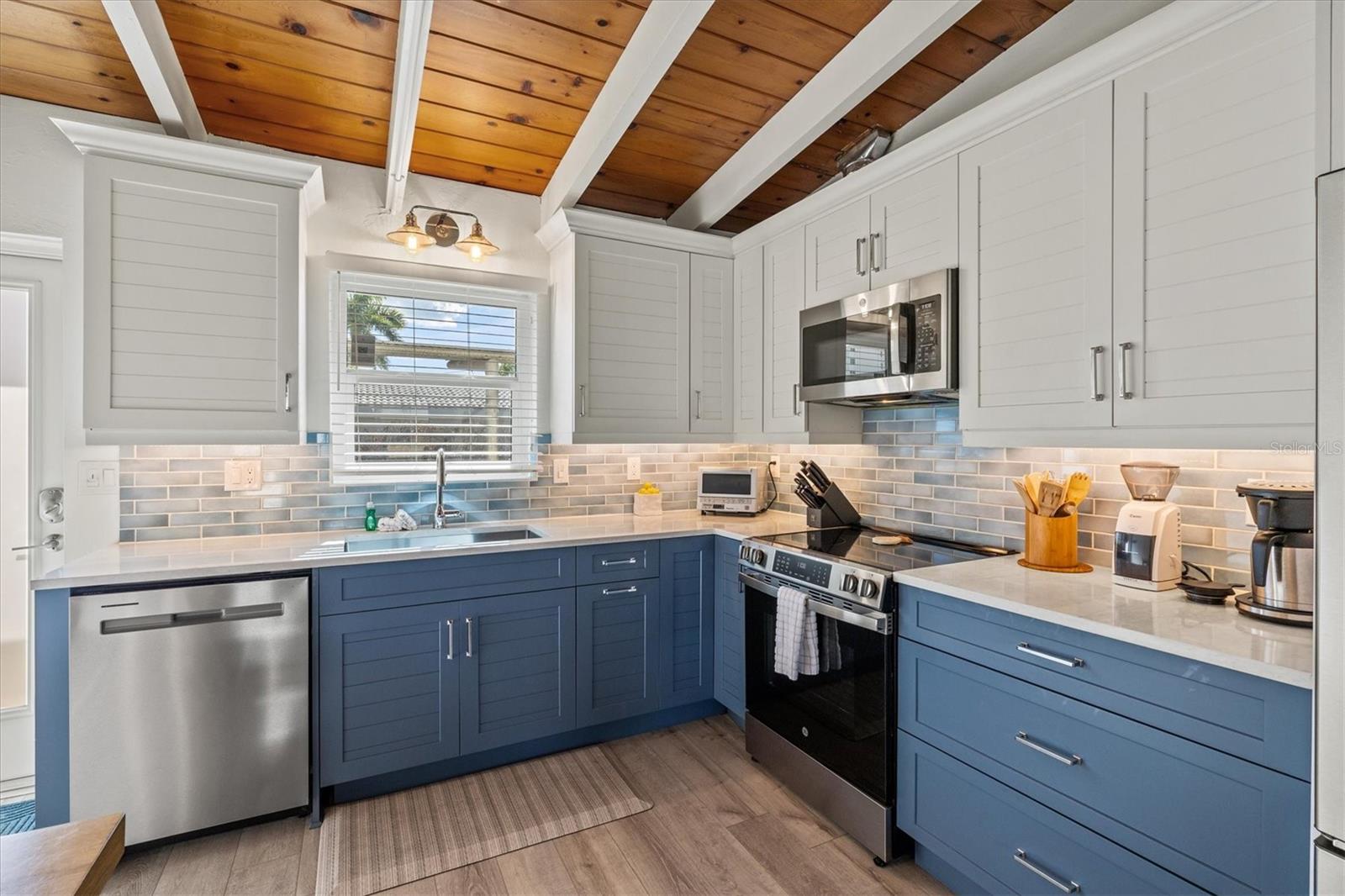 CASA MAR - Residential