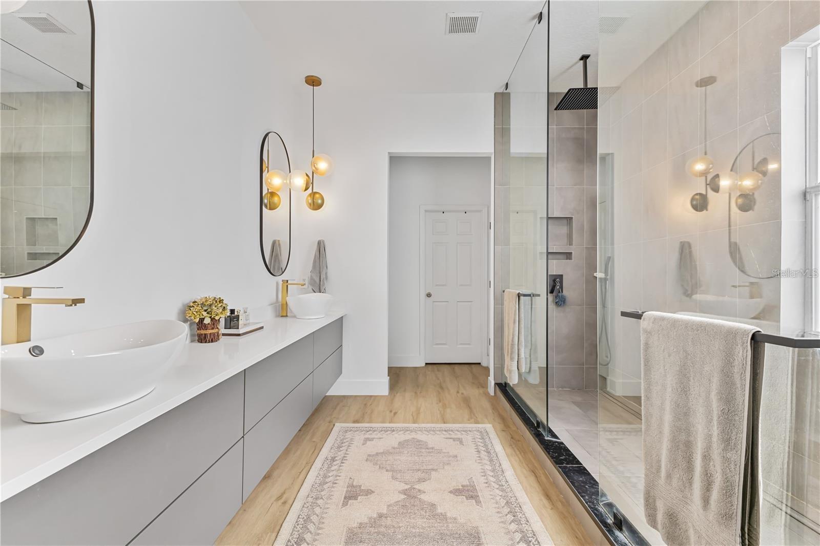 GLENMUIR 48 39 - Residential Lease