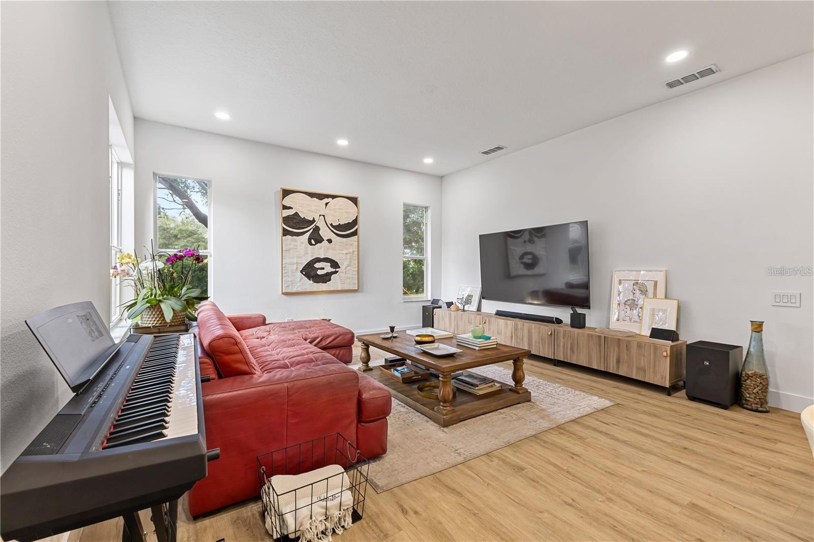 GLENMUIR 48 39 - Residential Lease