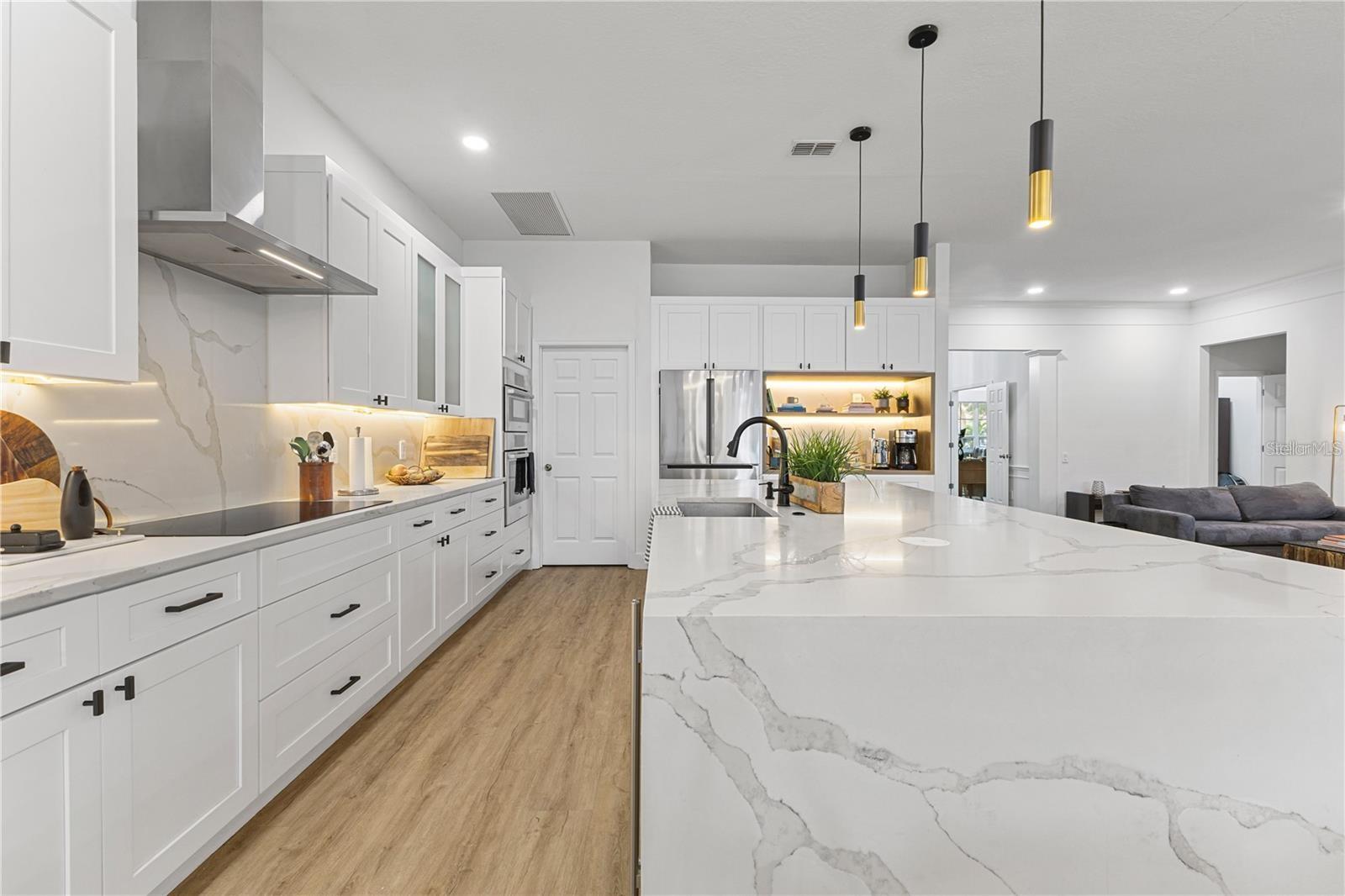 GLENMUIR 48 39 - Residential Lease