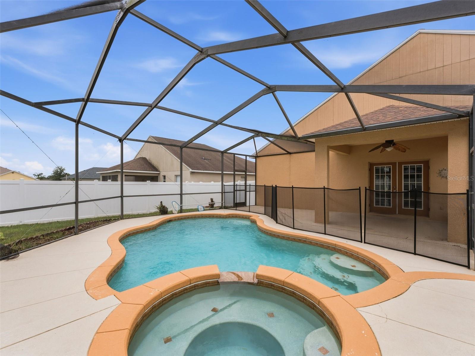 FALCONS LANDING - Residential