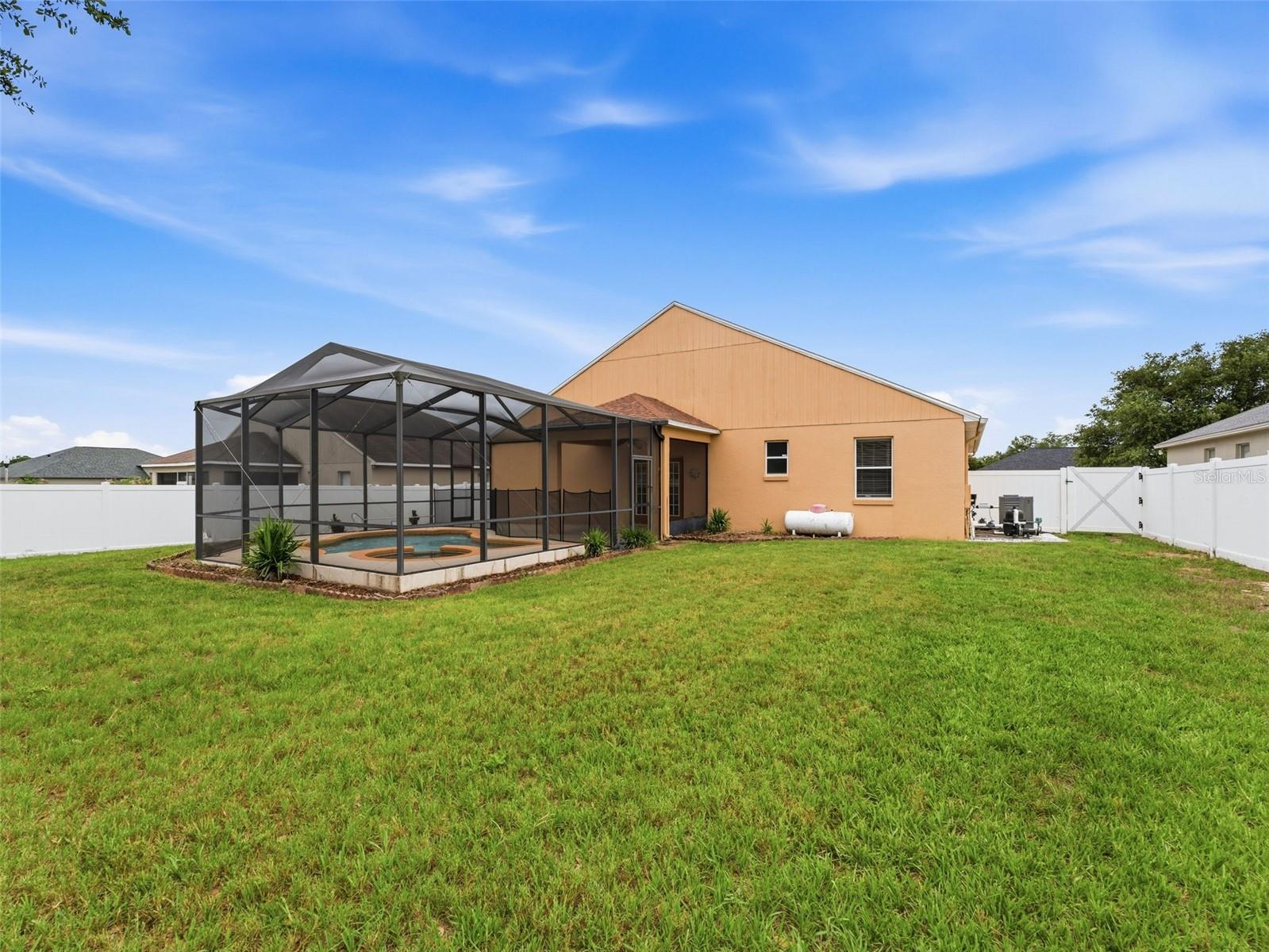 FALCONS LANDING - Residential