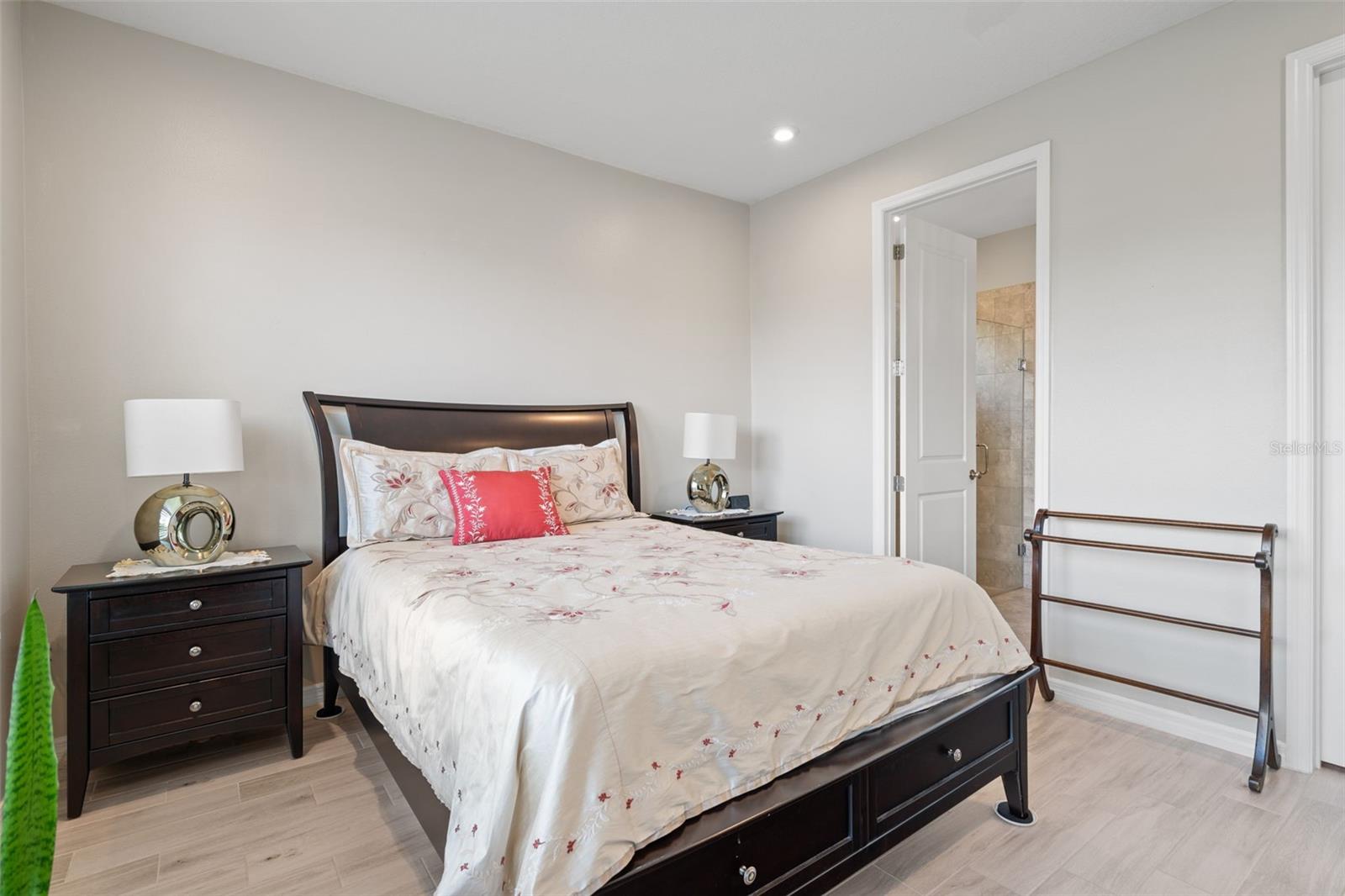 MEADOWS AT HAWKS CREST - Residential