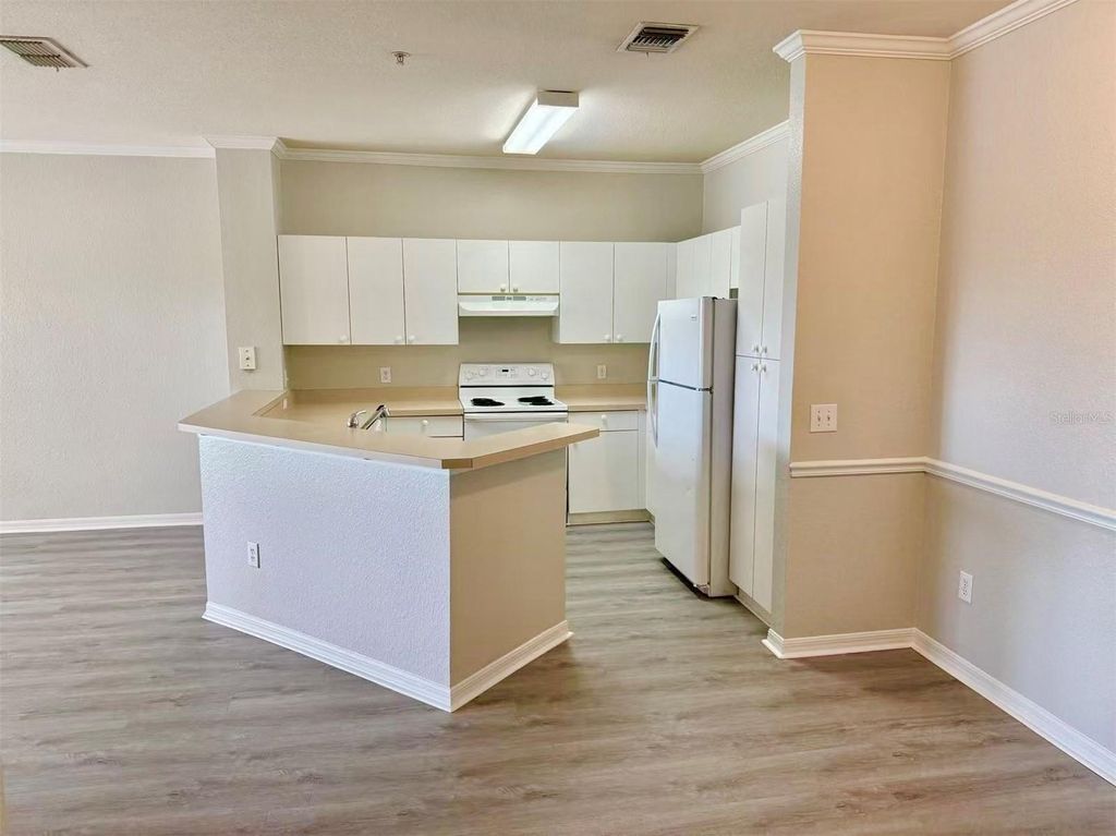 Photo of 3751 Conroy Road #2334, Orlando, FL 32839 (MLS # O6353221)