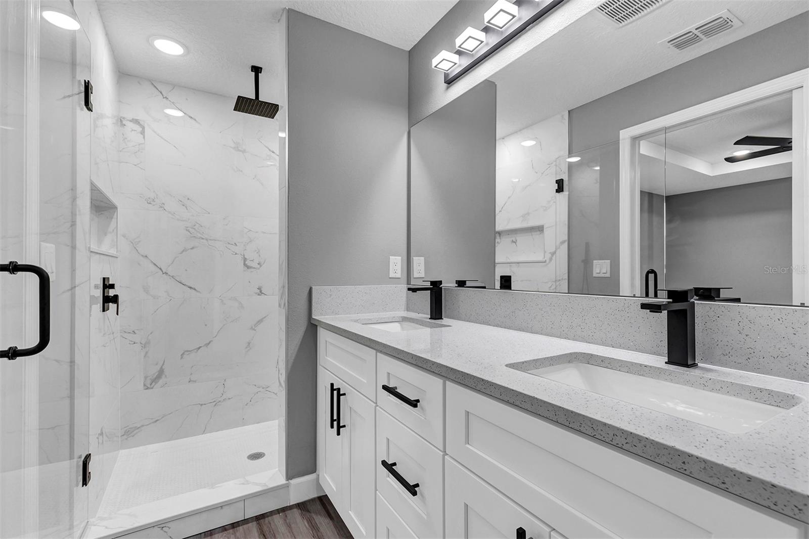 RAINBOW PARK UN 02 - Residential