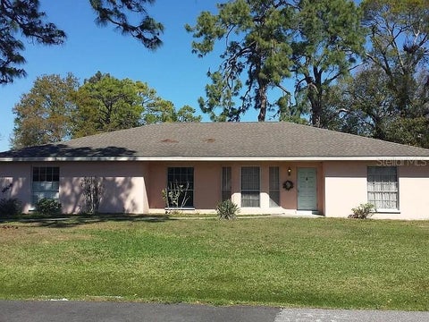 Photo of 4404 18th Avenue W, Bradenton, FL 34209 (MLS # A4696228)
