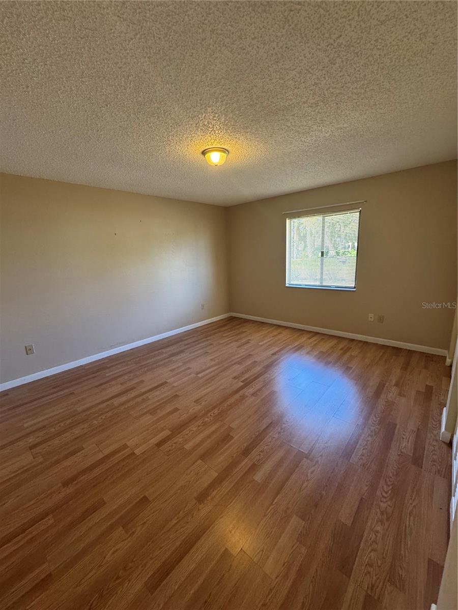 LAKE FOREST SUB - Residential Lease