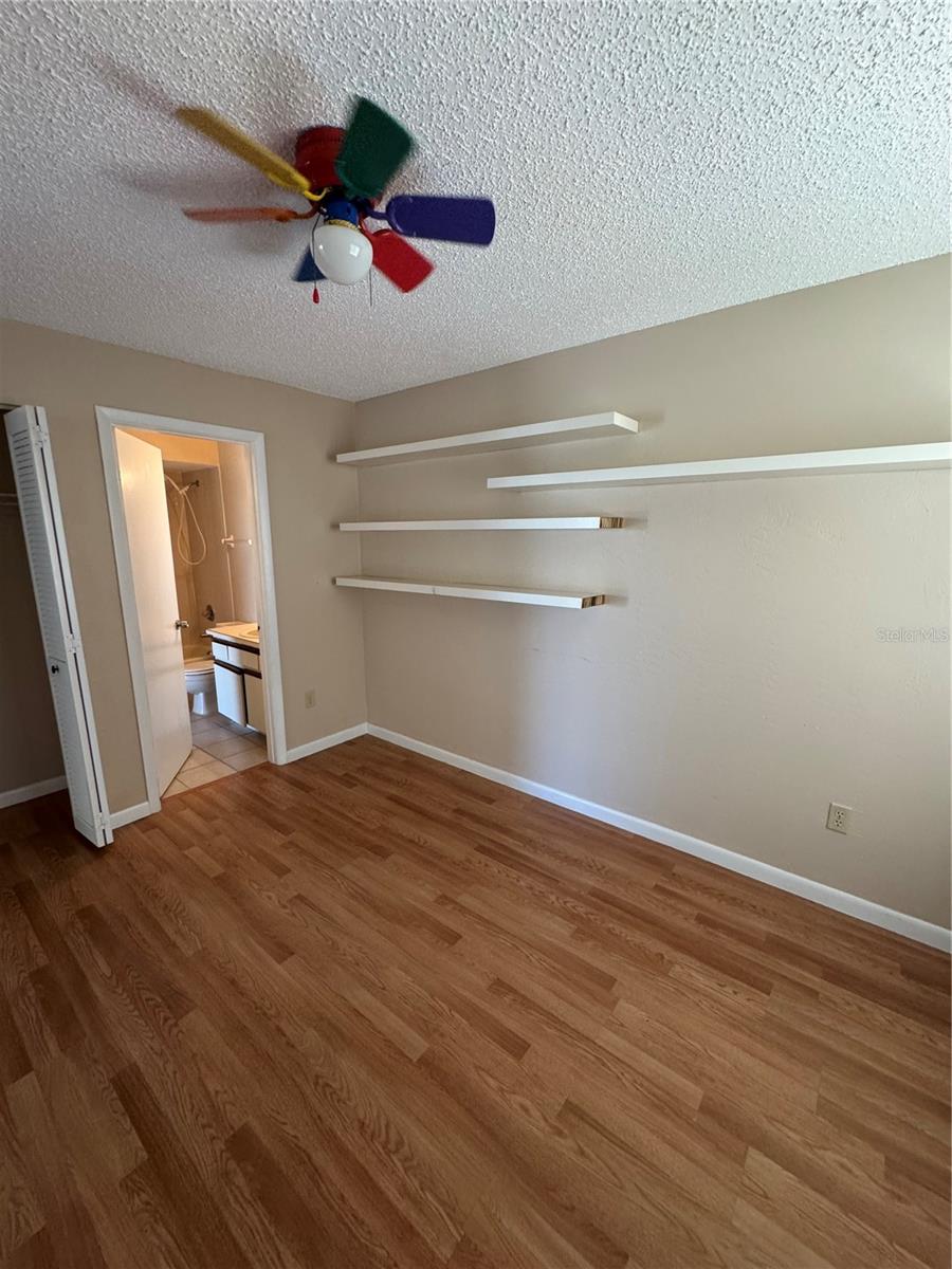 LAKE FOREST SUB - Residential Lease