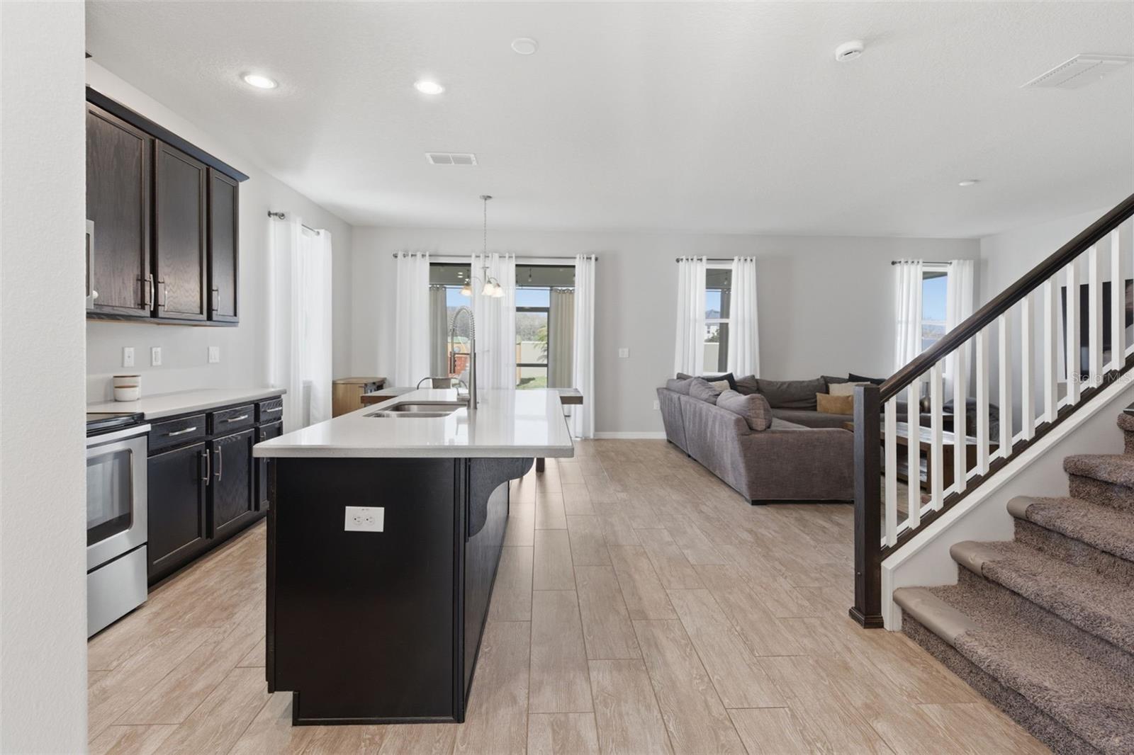 TAPESTRY PH 2 - Residential