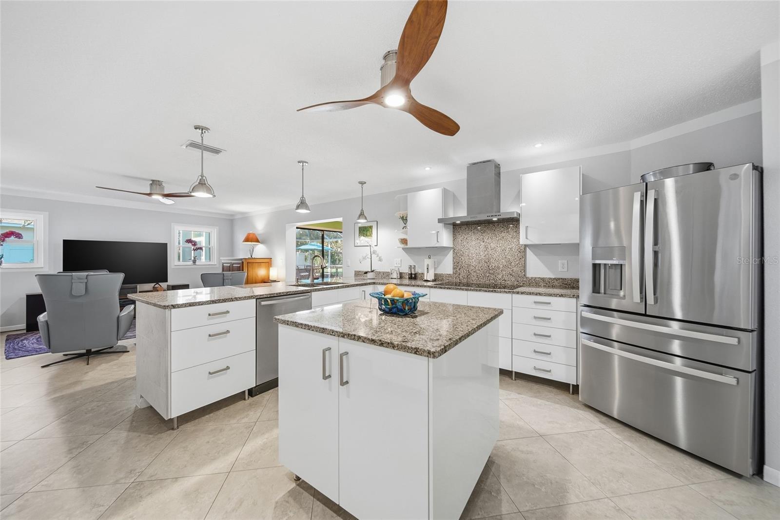 SUNSET ESTATES - Residential