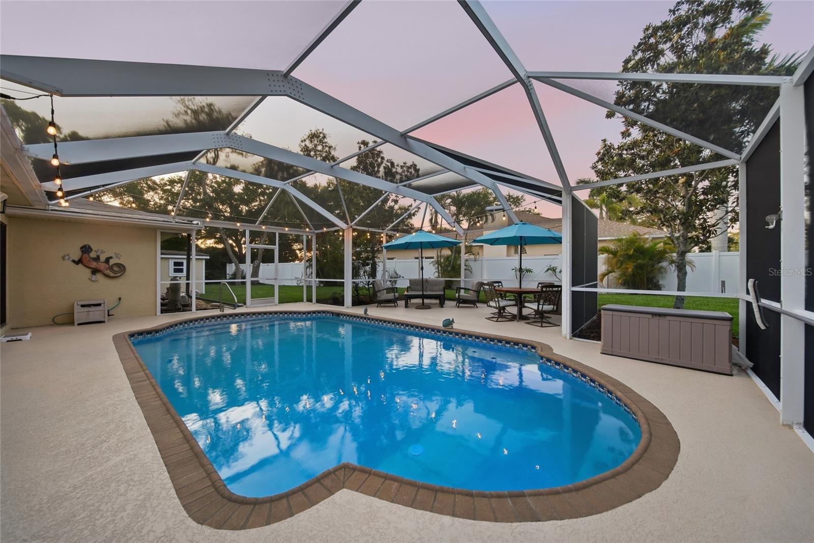 SUNSET ESTATES - Residential