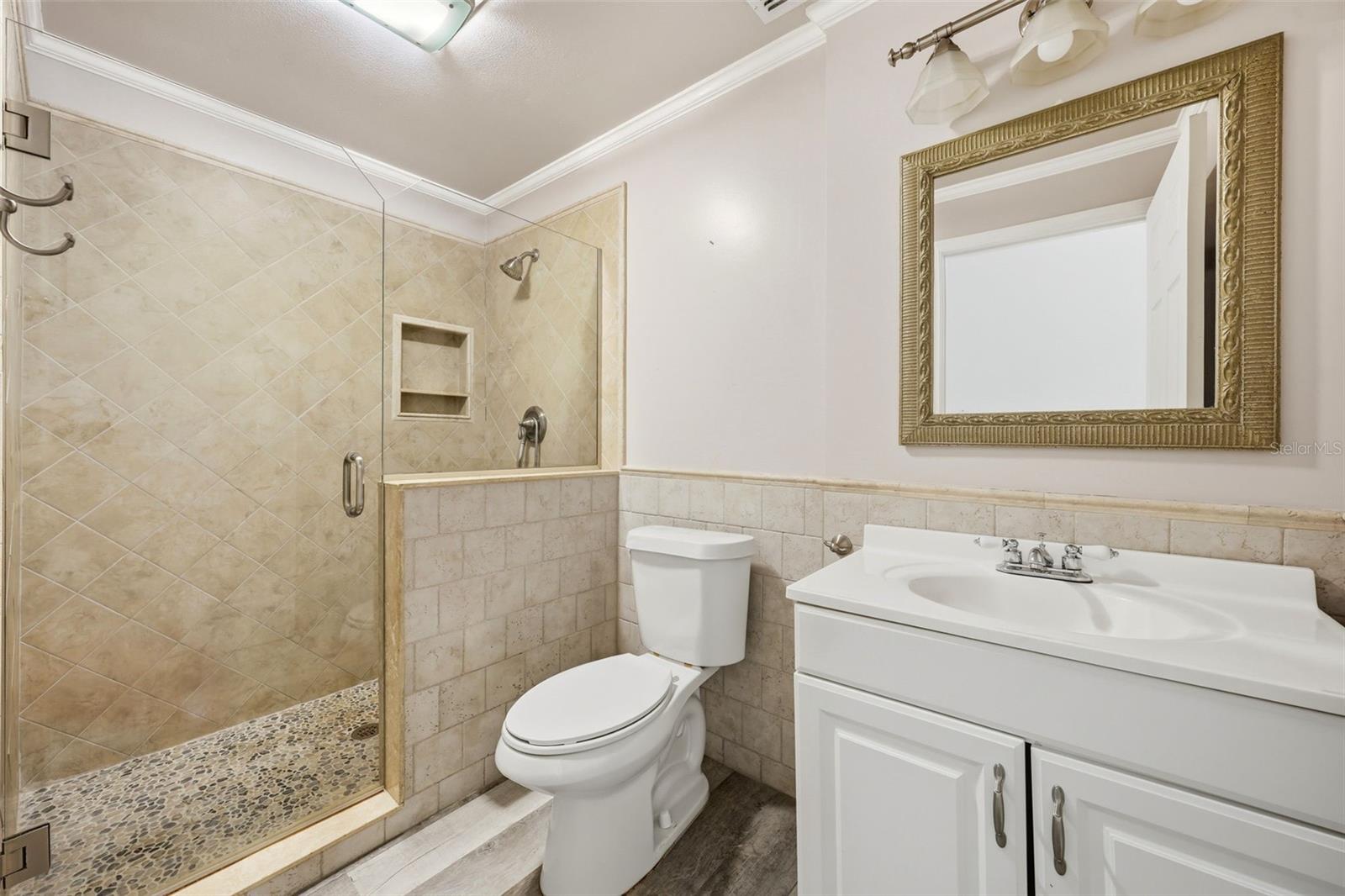 ALCORNS LAKE BREEZE - Residential Lease