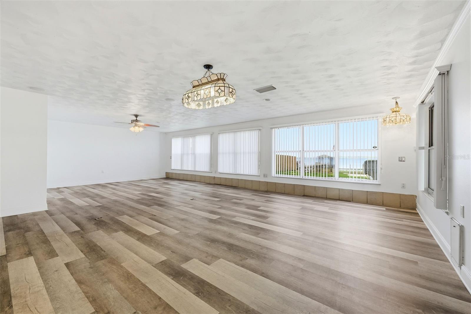 ALCORNS LAKE BREEZE - Residential Lease