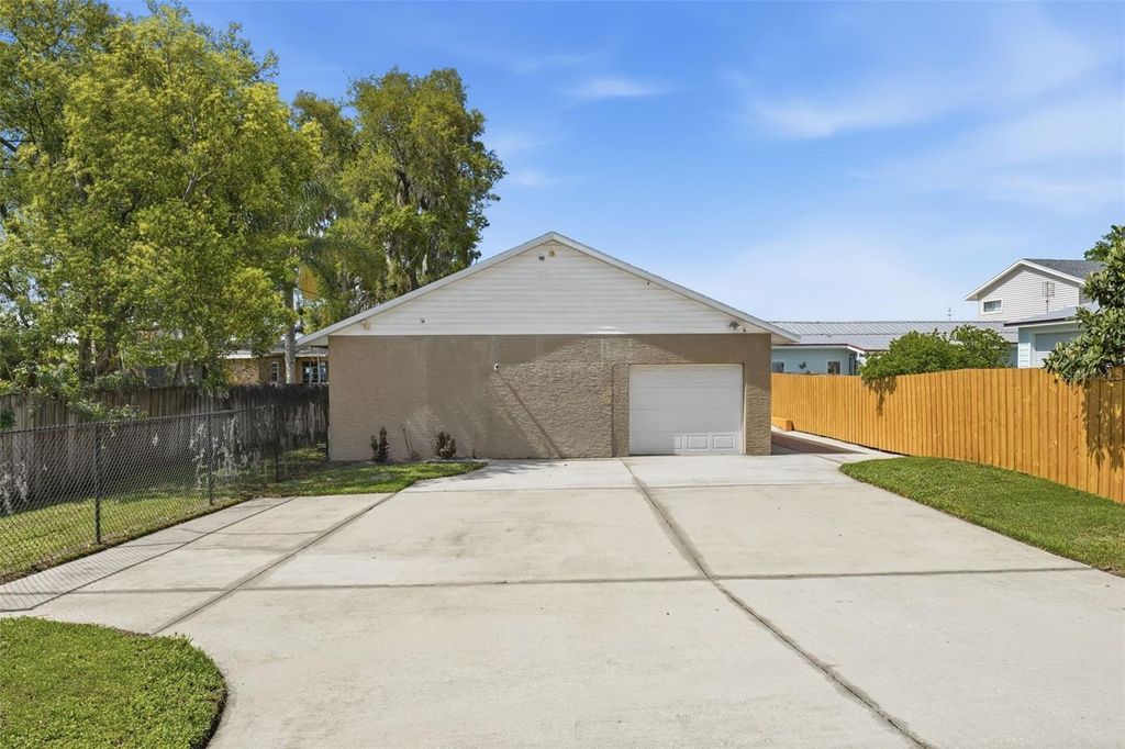 Photo of 6254 Alligator Lake Shore East Shr, Saint Cloud, FL 34771 (MLS # O6392688)